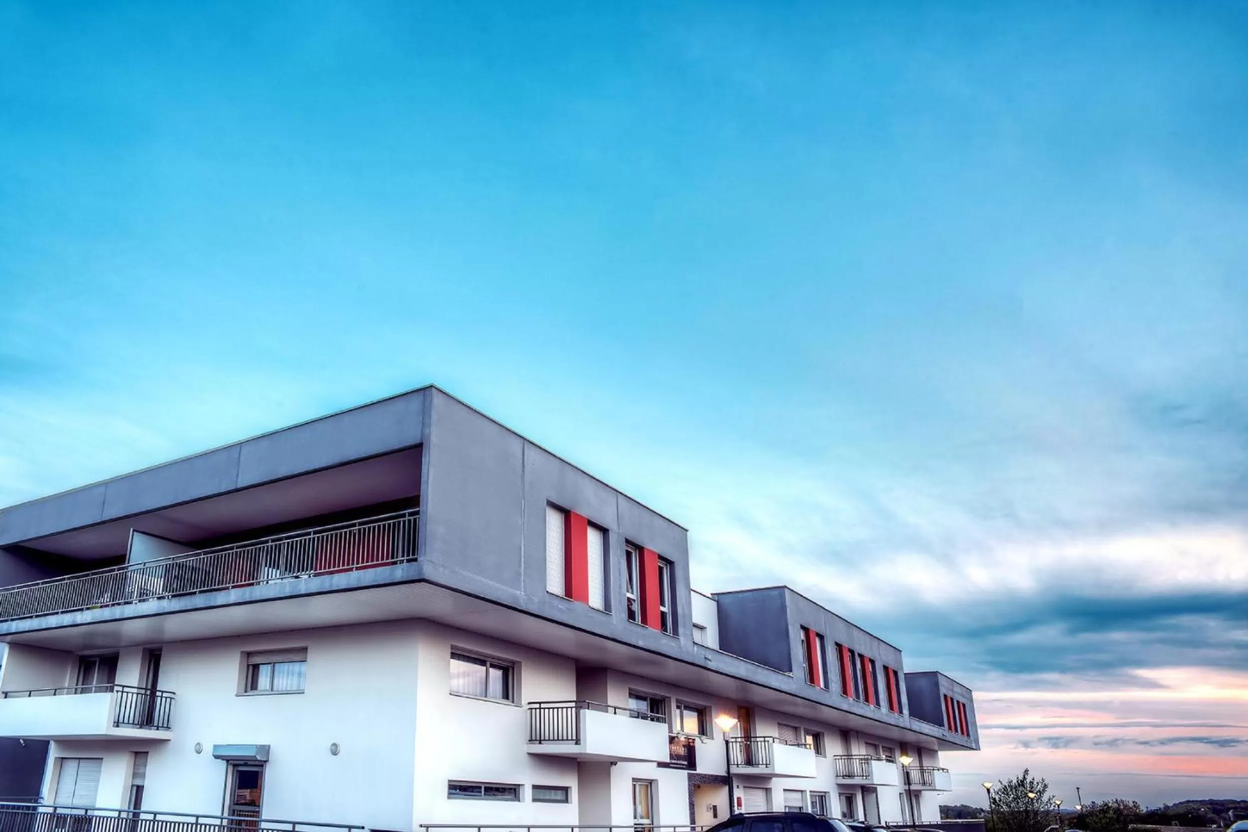 Facade/entrance in Comfort Aparthotel Besancon Hauts du Chazal