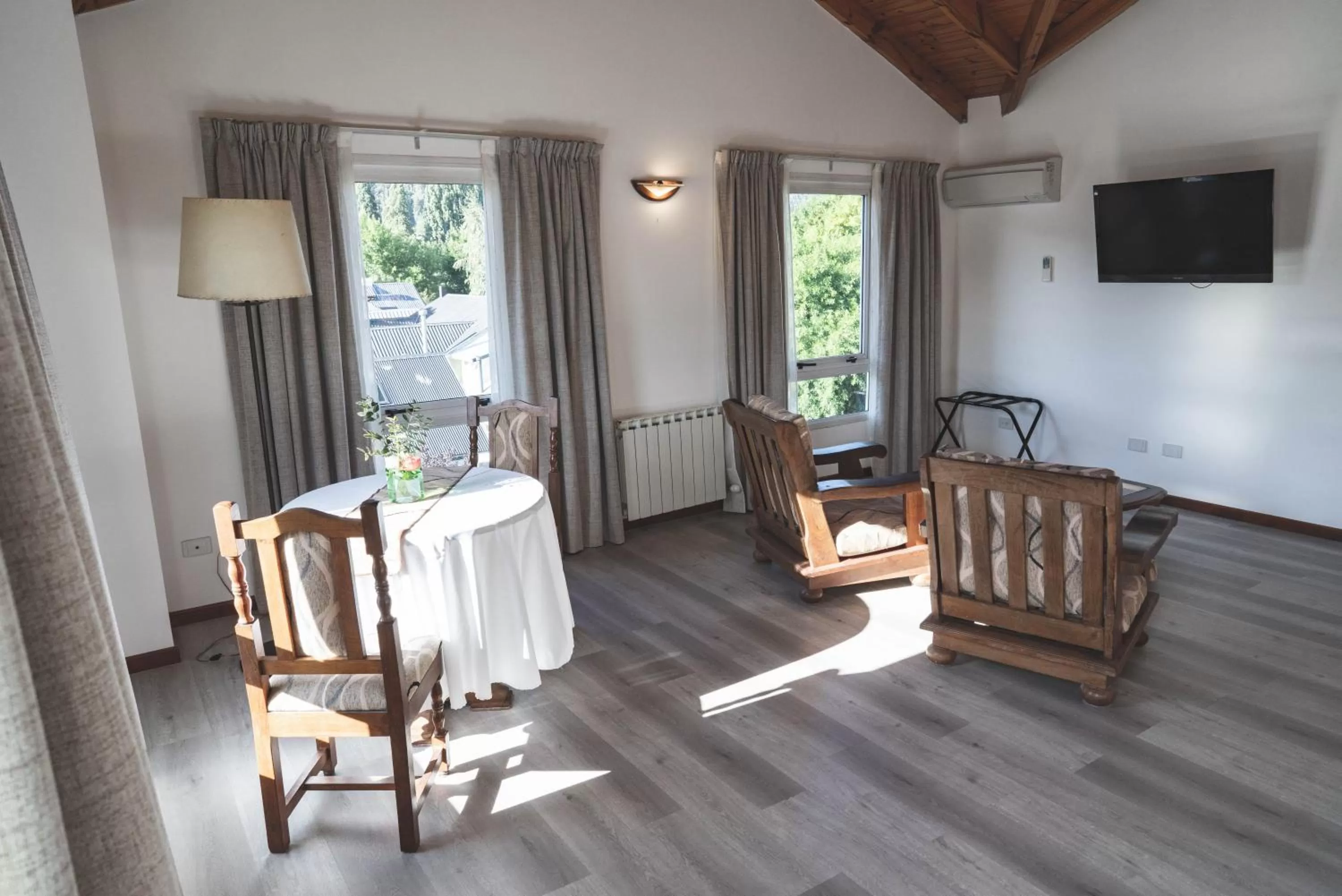 Living room in Patagonia Plaza Hotel