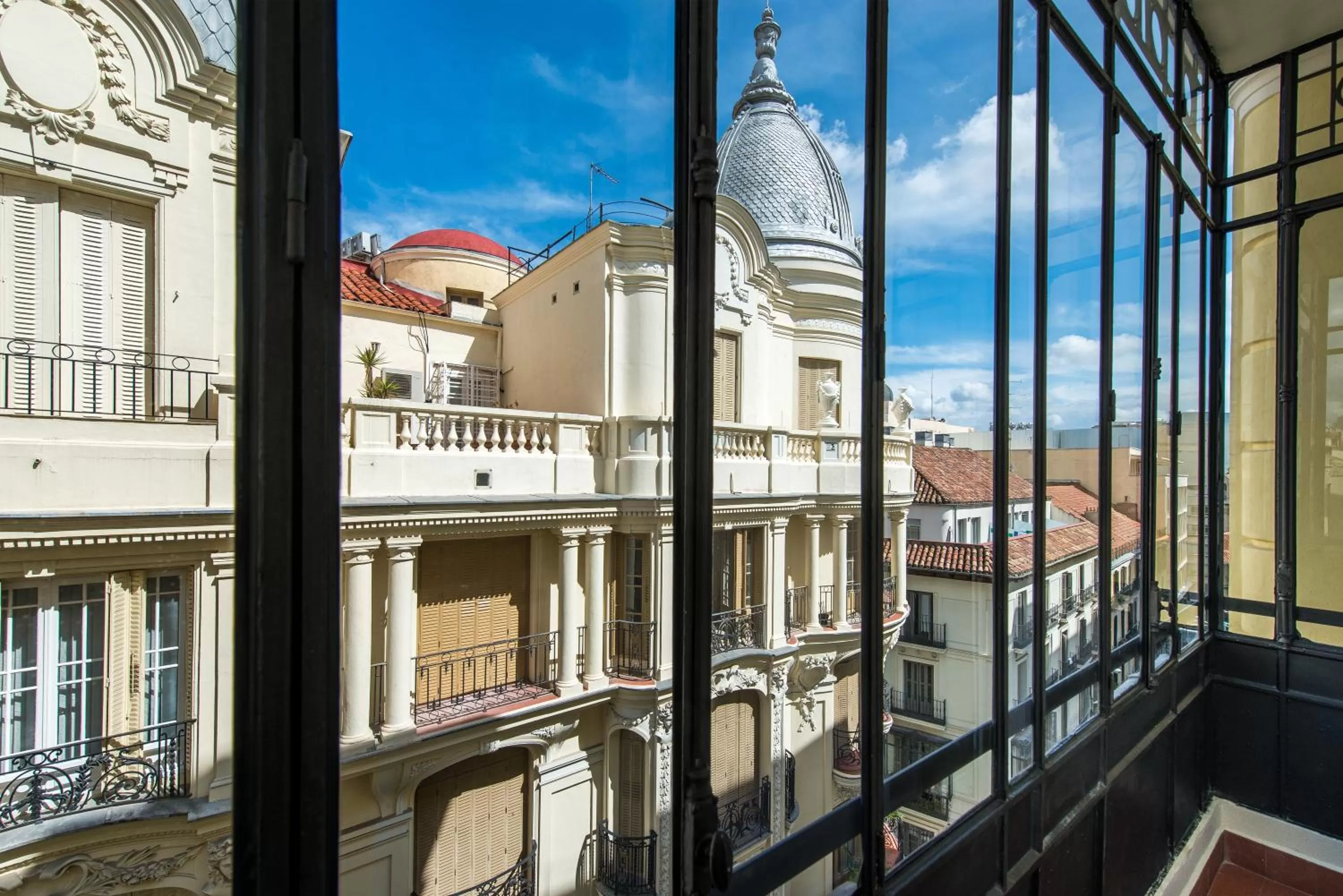 Street view in Vincci The Mint