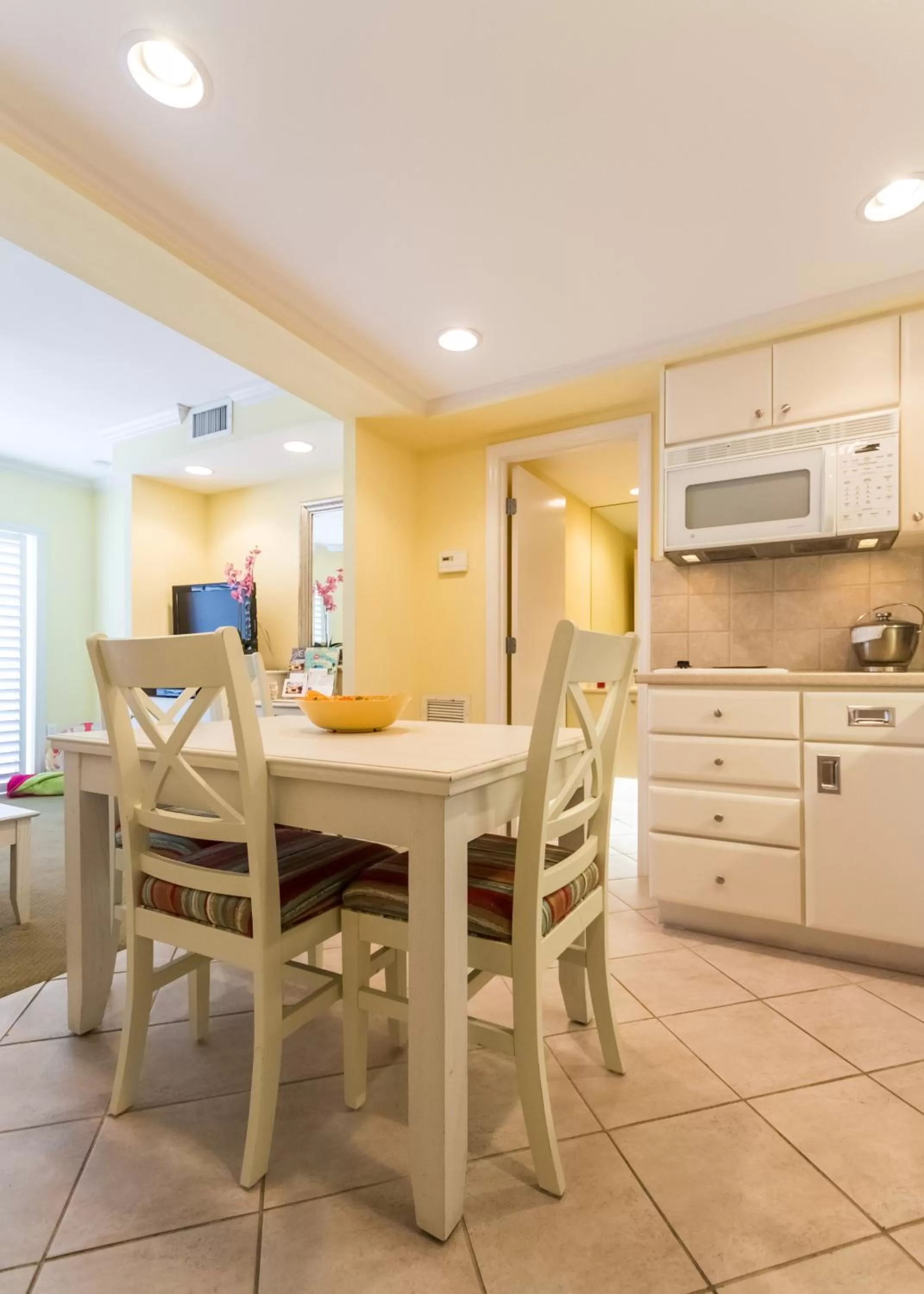 Dining area in Inn at the Beach-Venice FLORIDA