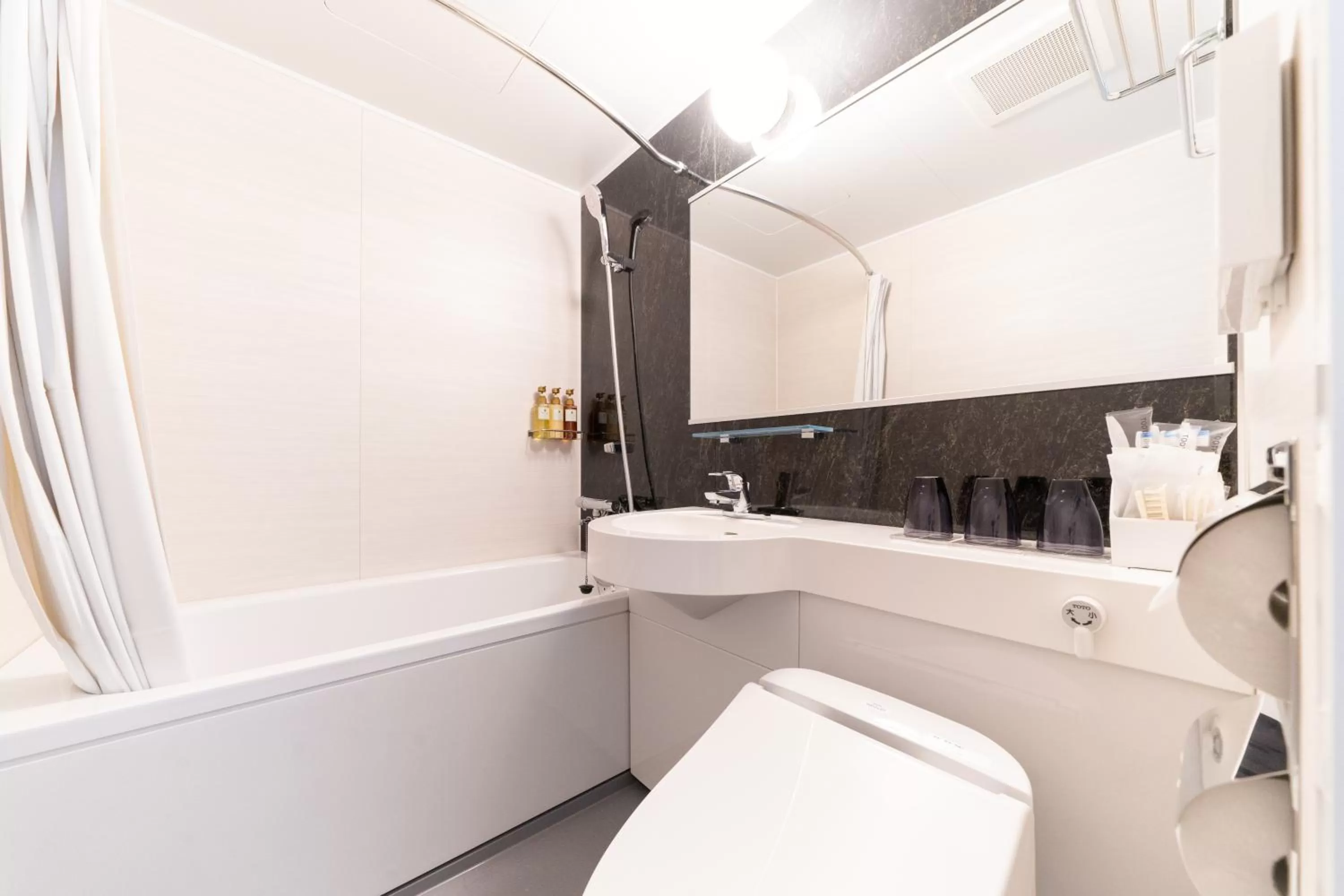 Pearl Hotel Shinjuku Akebonobashi