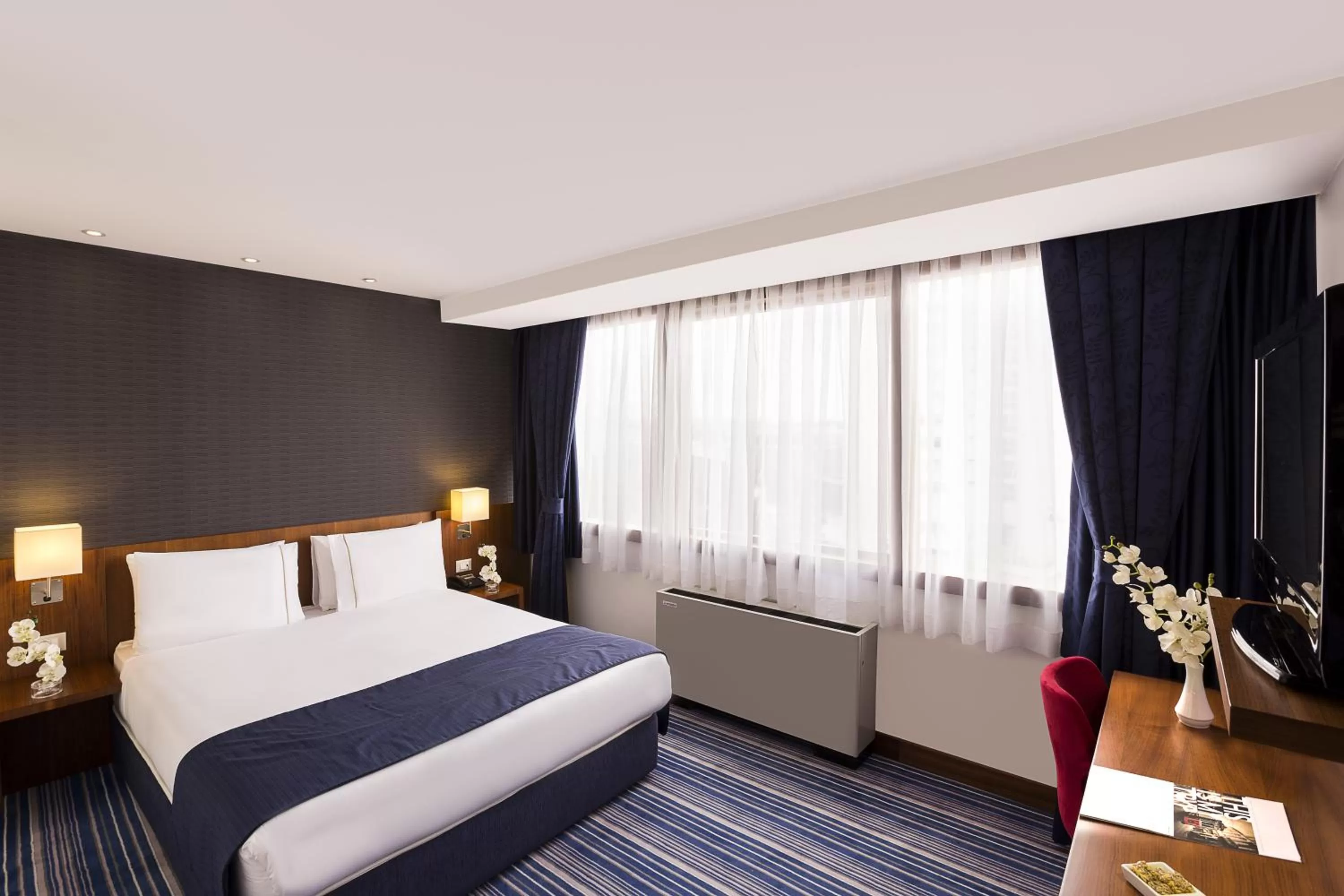 Superior Double Room in Taxim Express Bosphorus Hotel