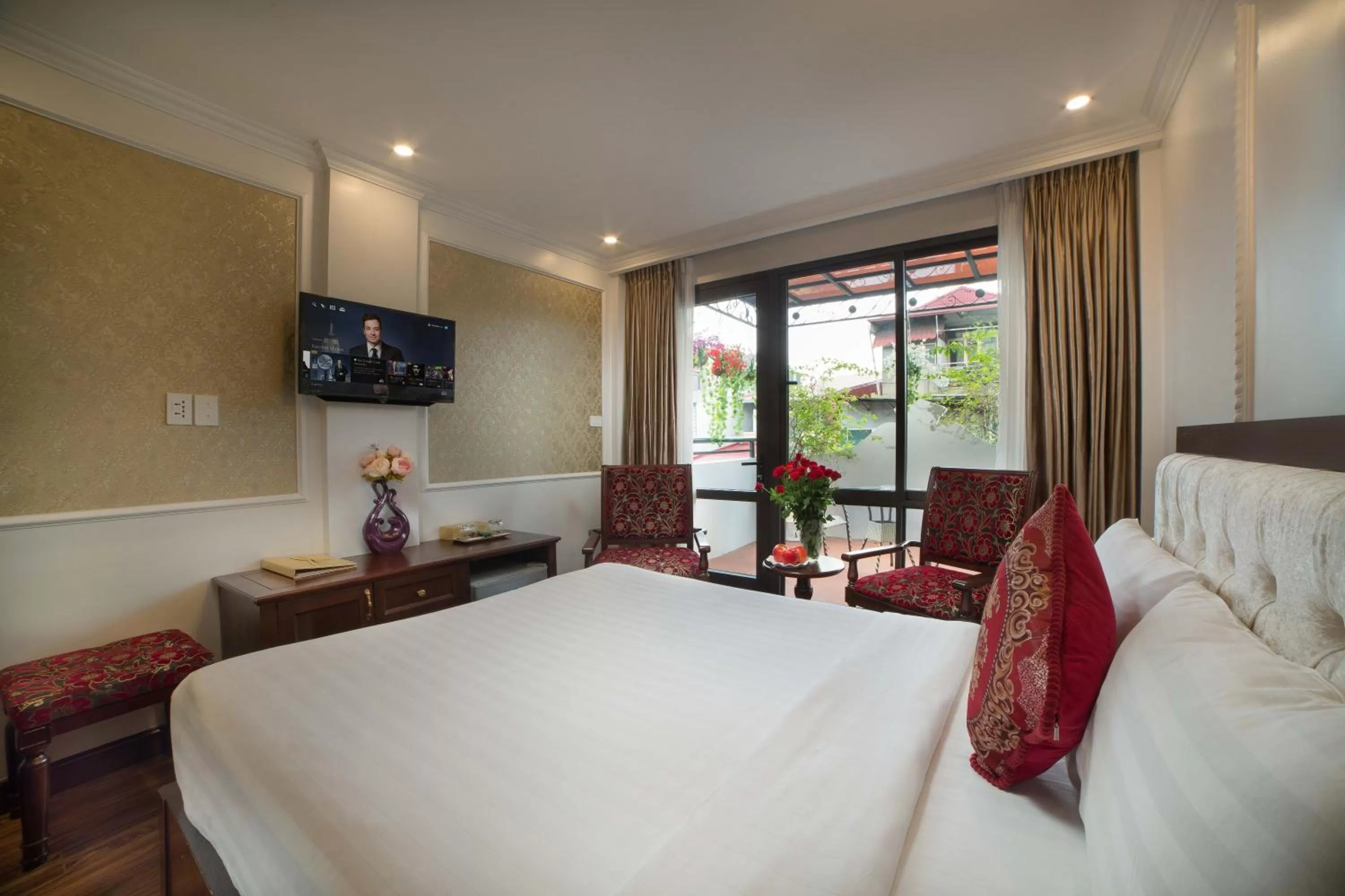 Photo of the whole room, Bed in Golden Sail Hotel & Spa