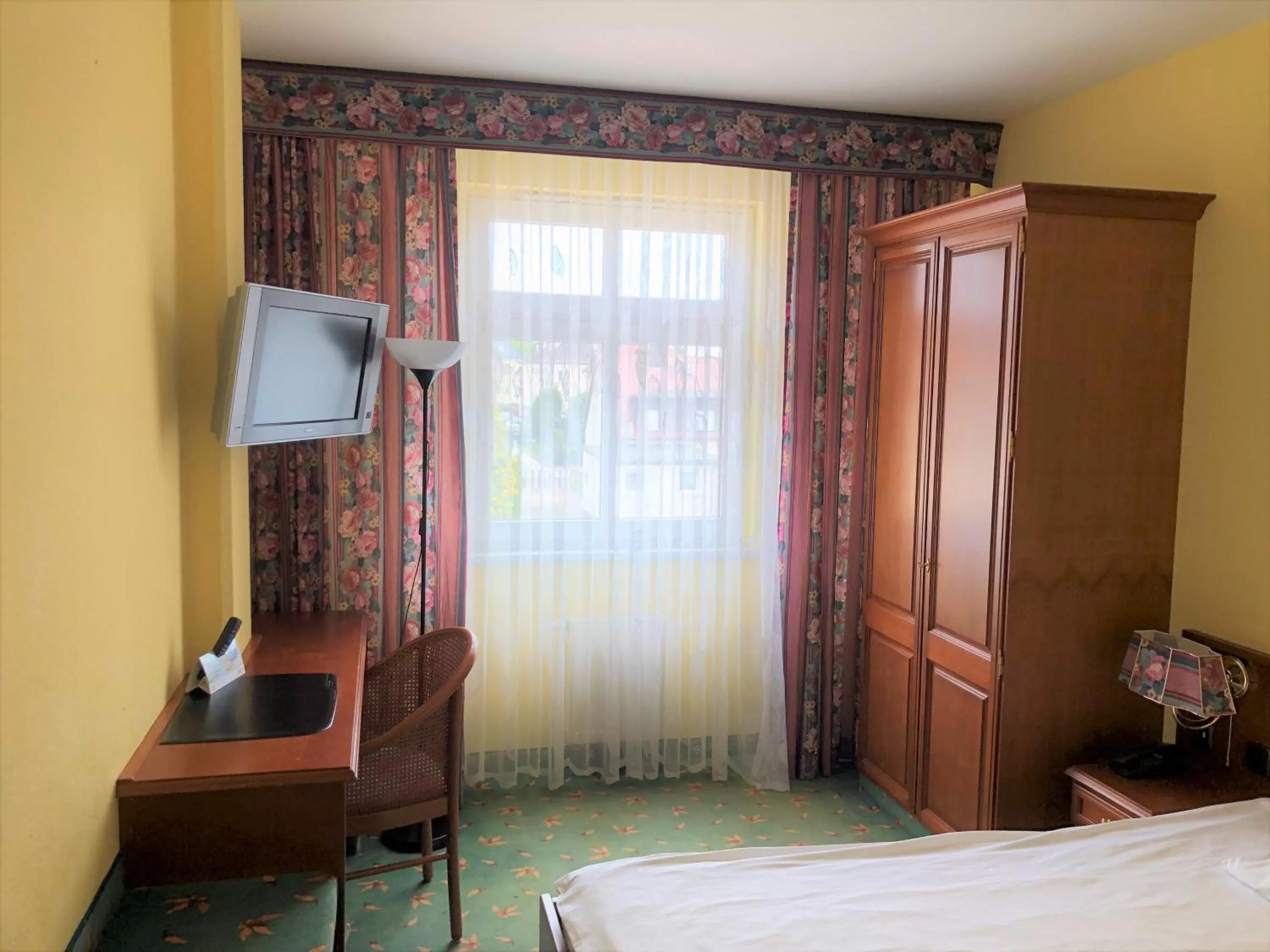 Photo of the whole room, Bed in Brandiser Parkhotel