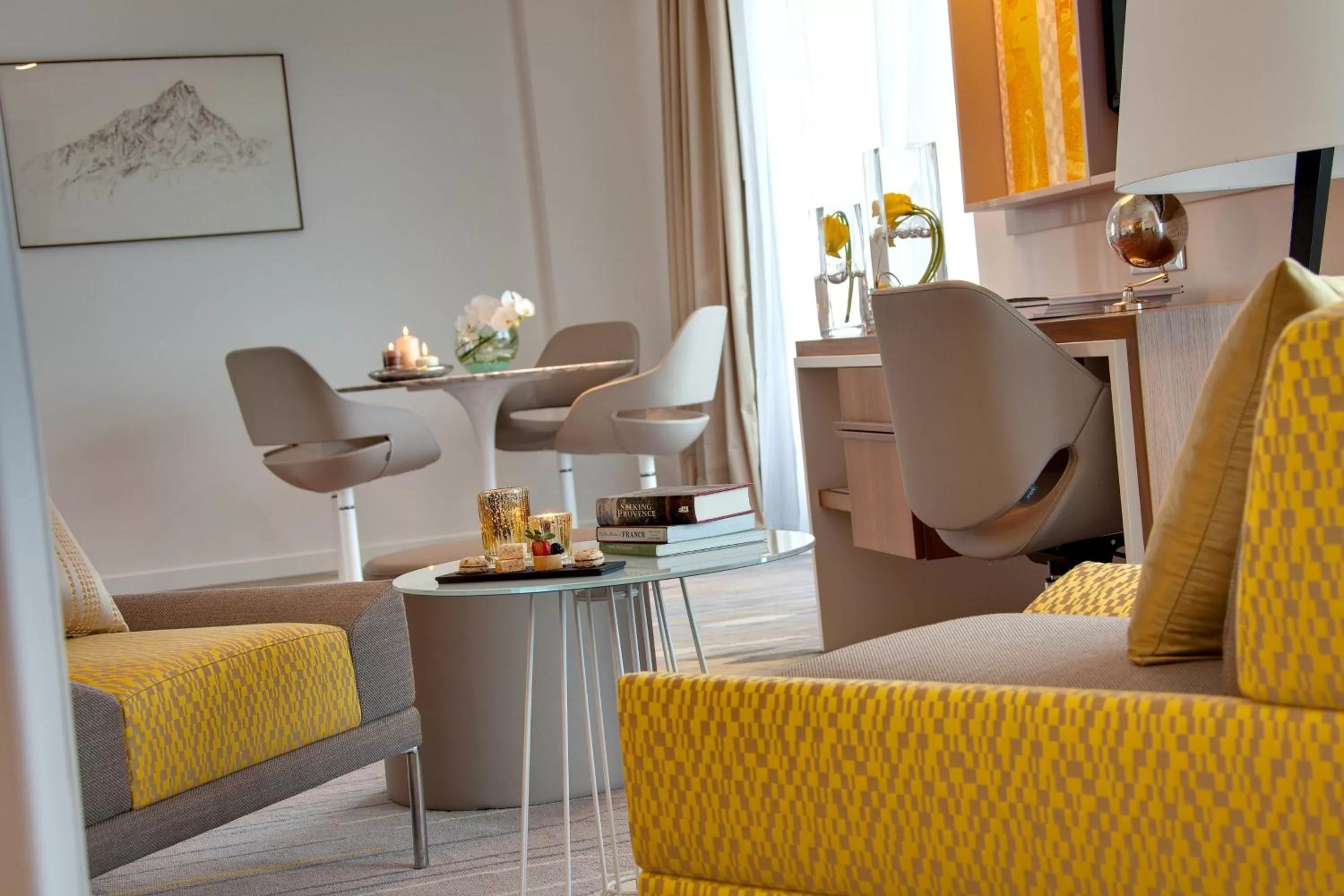 Photo of the whole room in Renaissance Aix-en-Provence Hotel