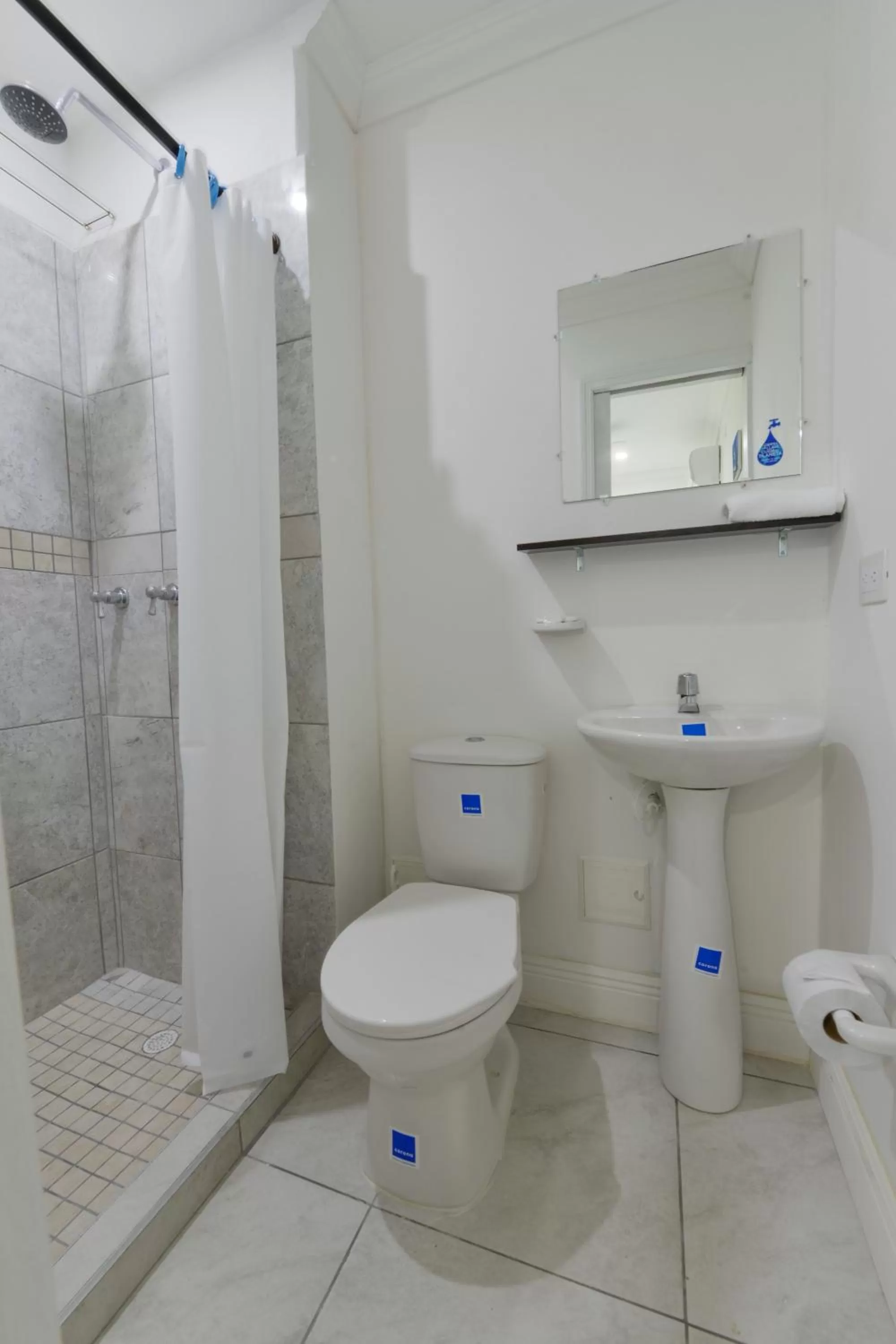 Bathroom in Hotel Las Lunas