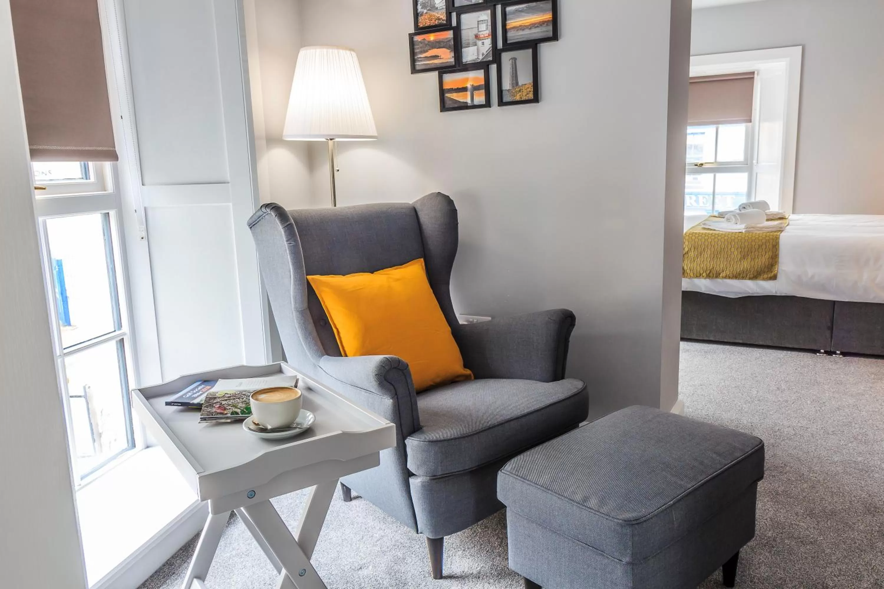 Seating area, Bed in The Bridge Tavern