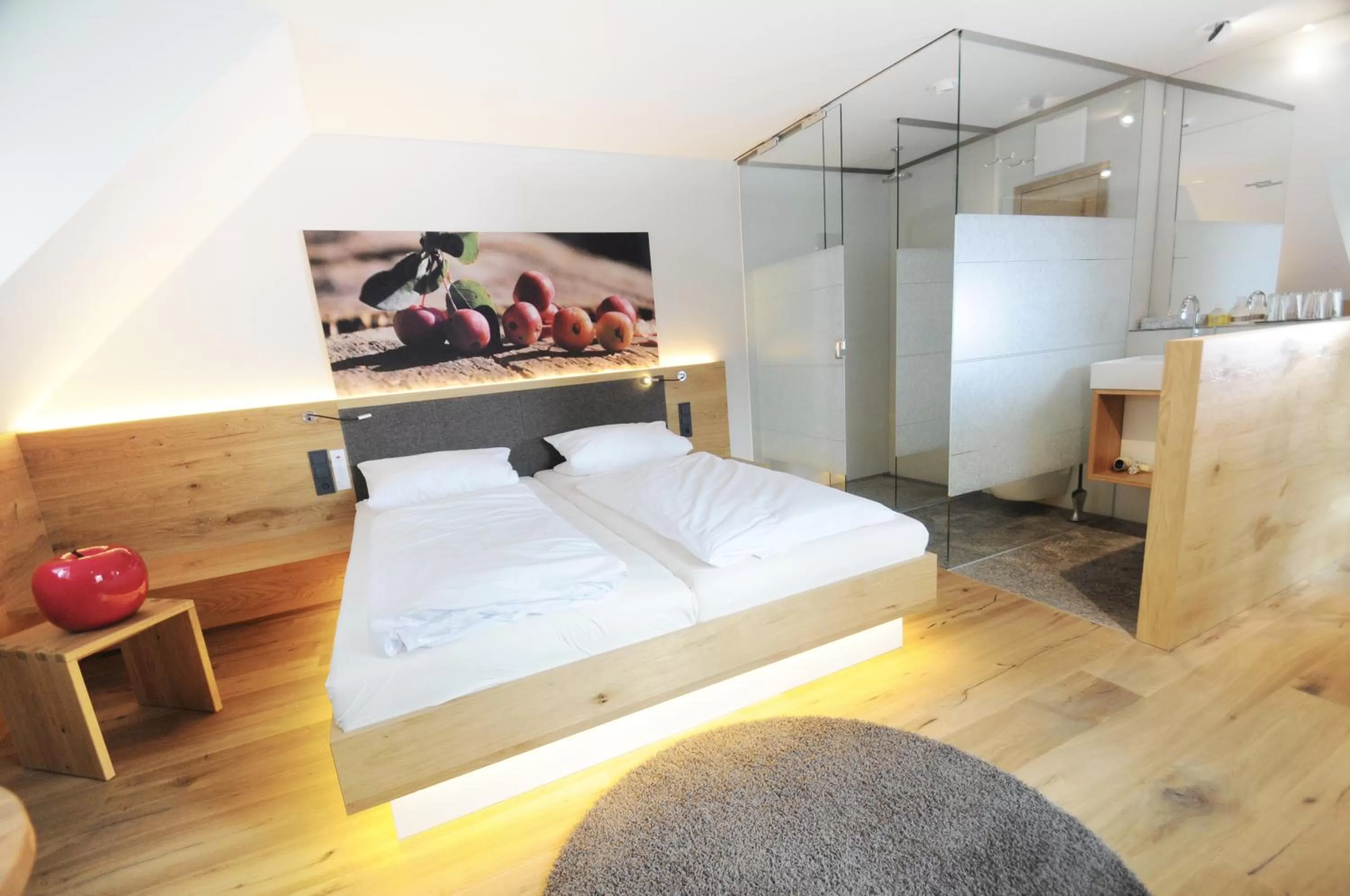 Bedroom, Bed in Hotel Waldvogel