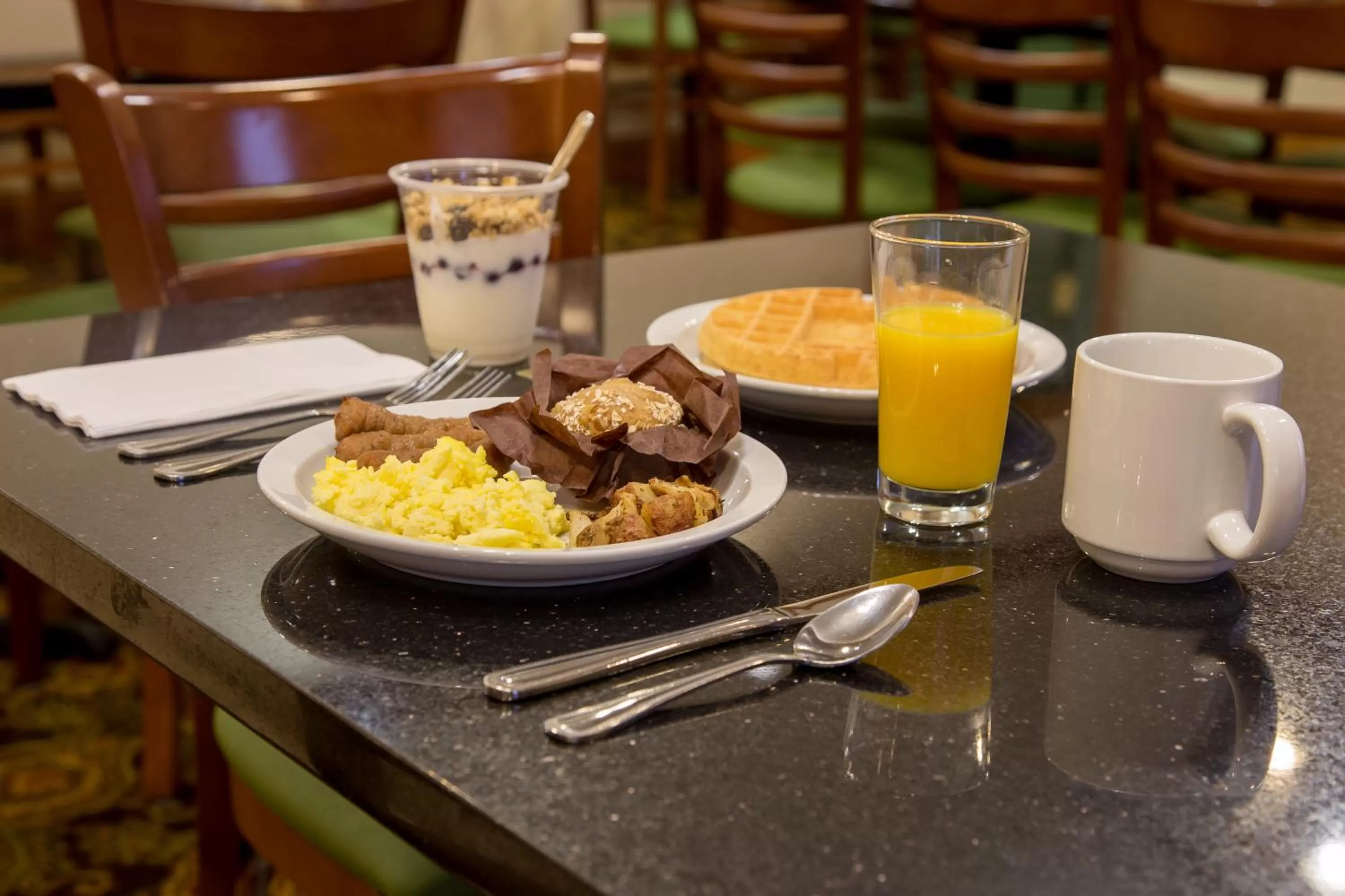 Food in Country Inn & Suites by Radisson, Macedonia, OH