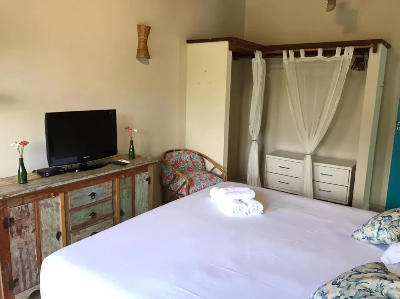 Bed in Pousada Pomar Paraty