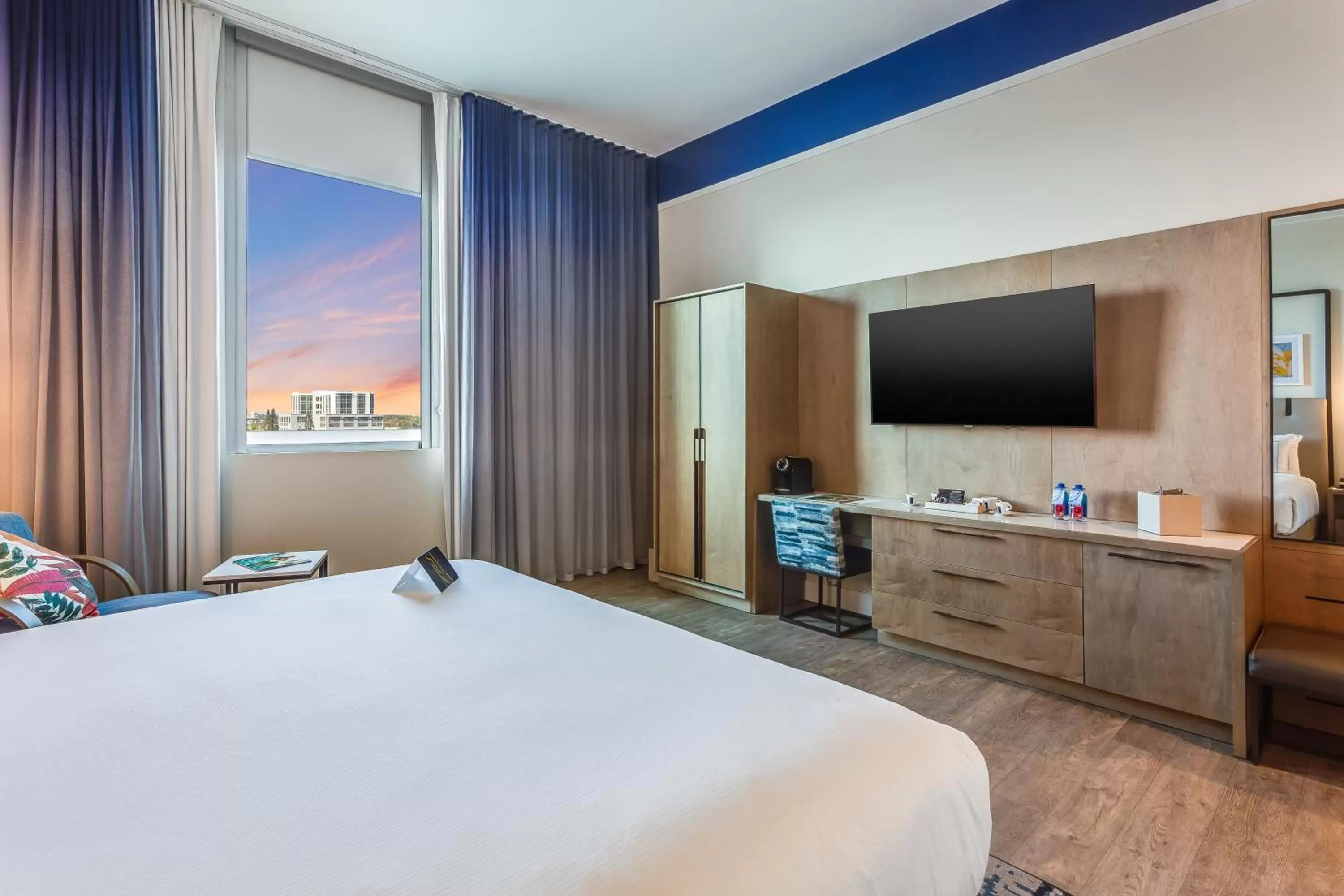 Bed in SERENA Hotel Aventura Miami, Tapestry Collection by Hilton