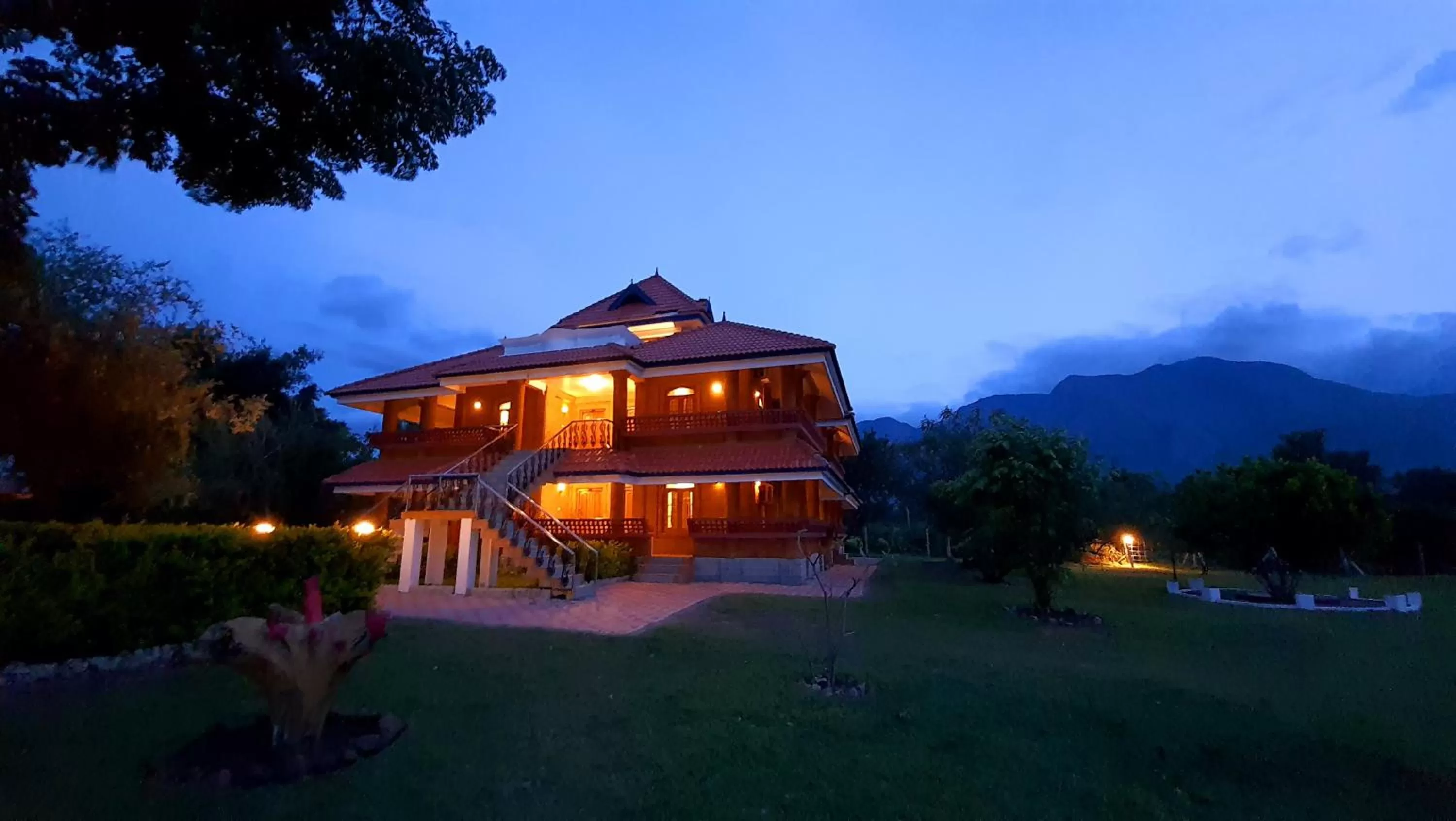 Facade/entrance in Avadale Masinagudi - Stag Groups Not Allowed