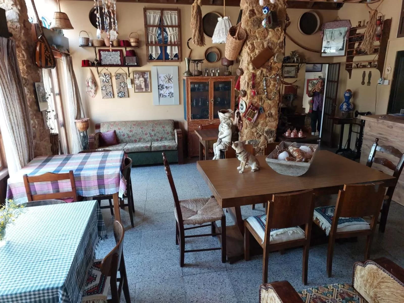 Dining area in Mystery Garden Guest House