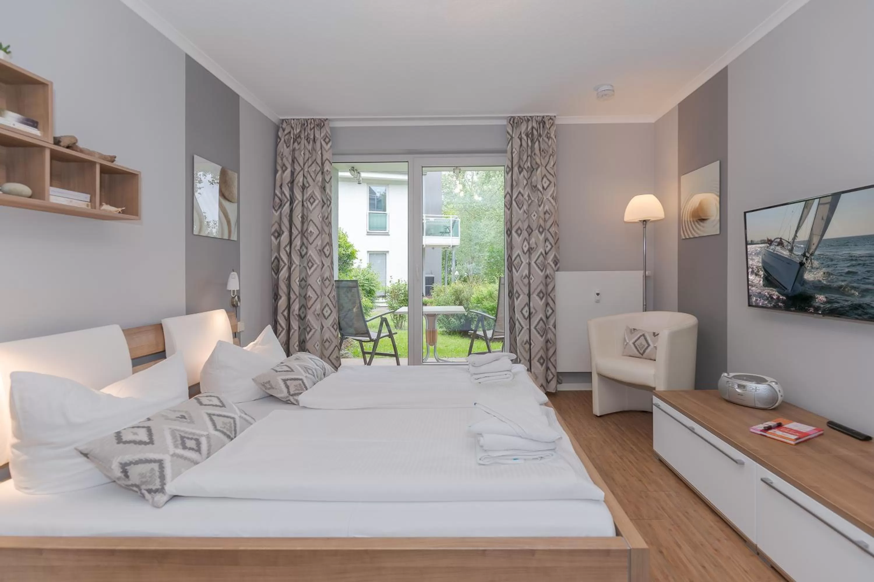 Bed in Yachthafenresidenz