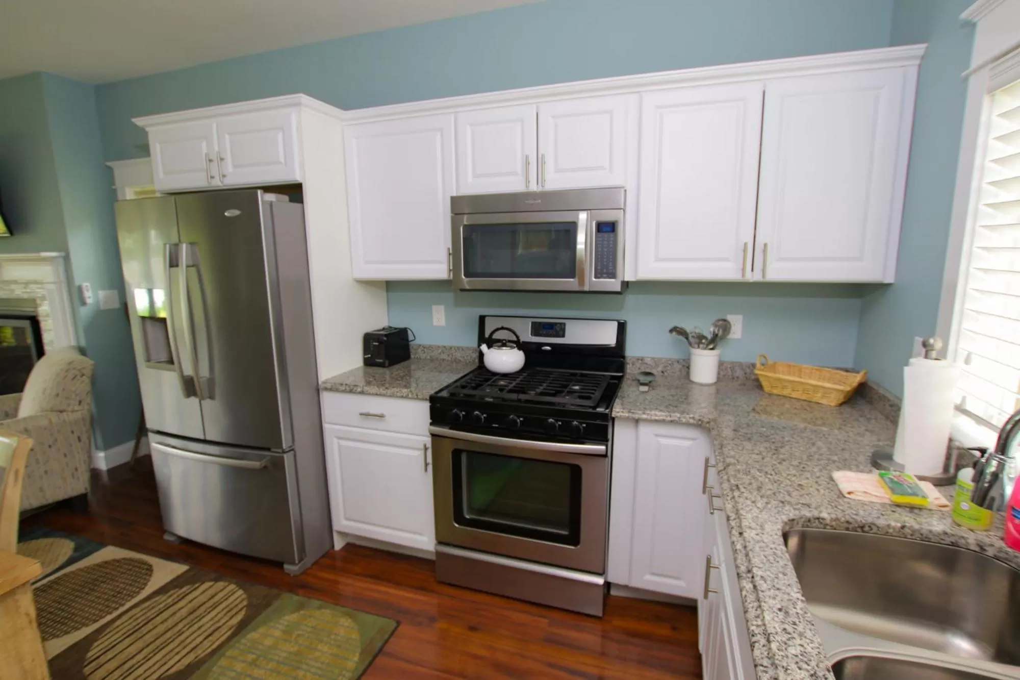 Kitchen/Kitchenette in Sheepscot Harbour Village Resort