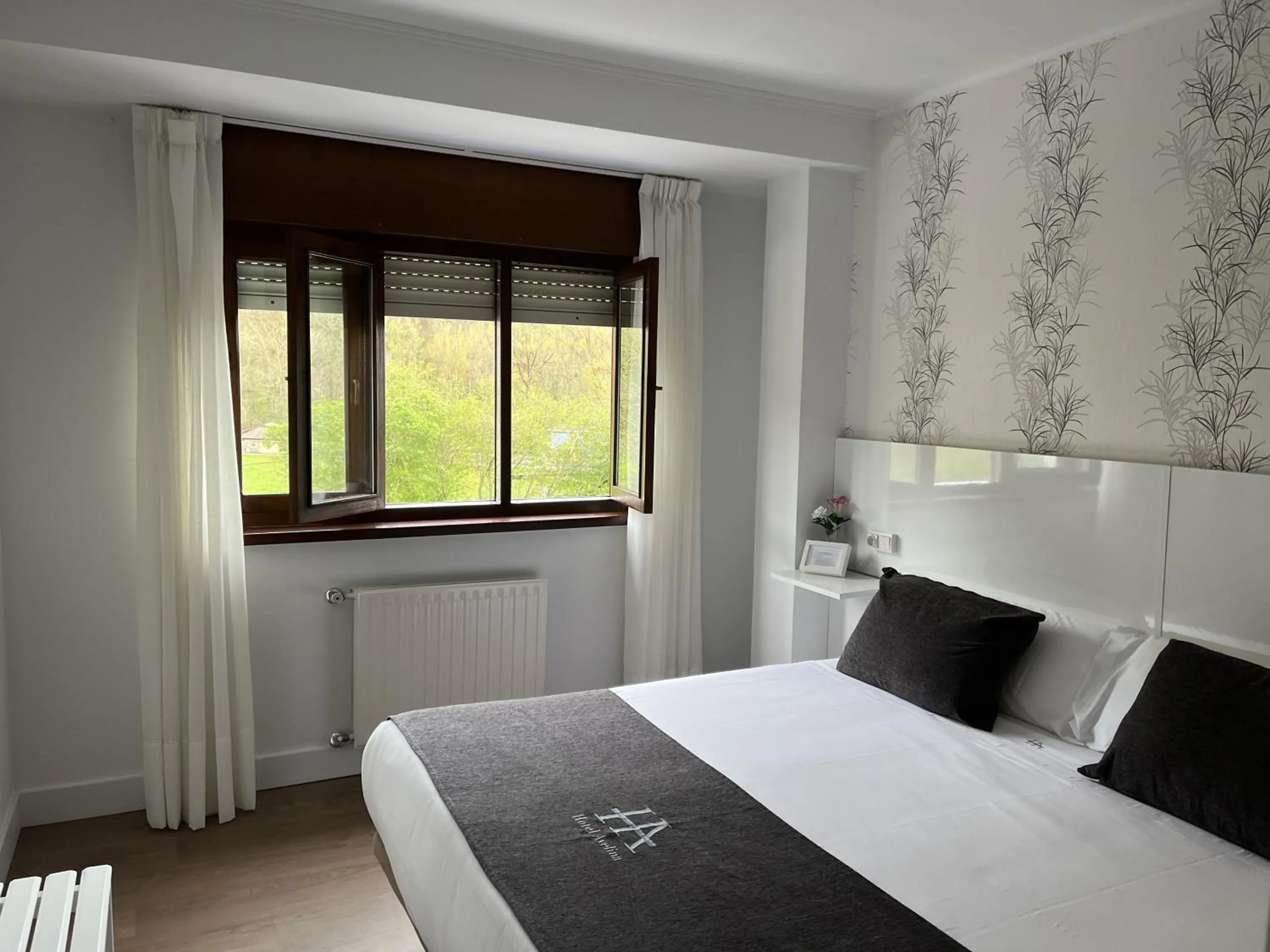 Bed in Hotel Avelina