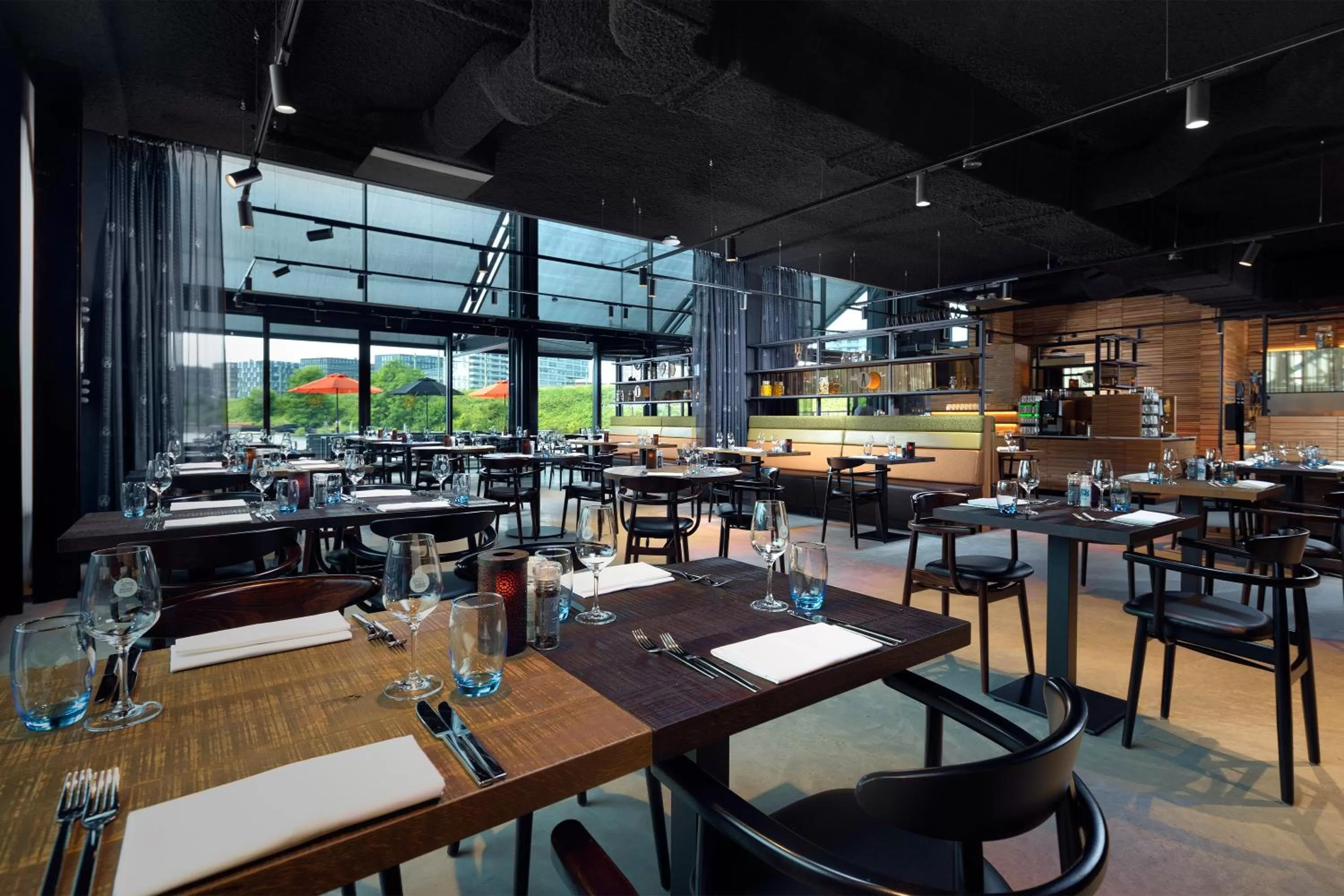 Restaurant/places to eat in Inntel Hotels Amsterdam Landmark