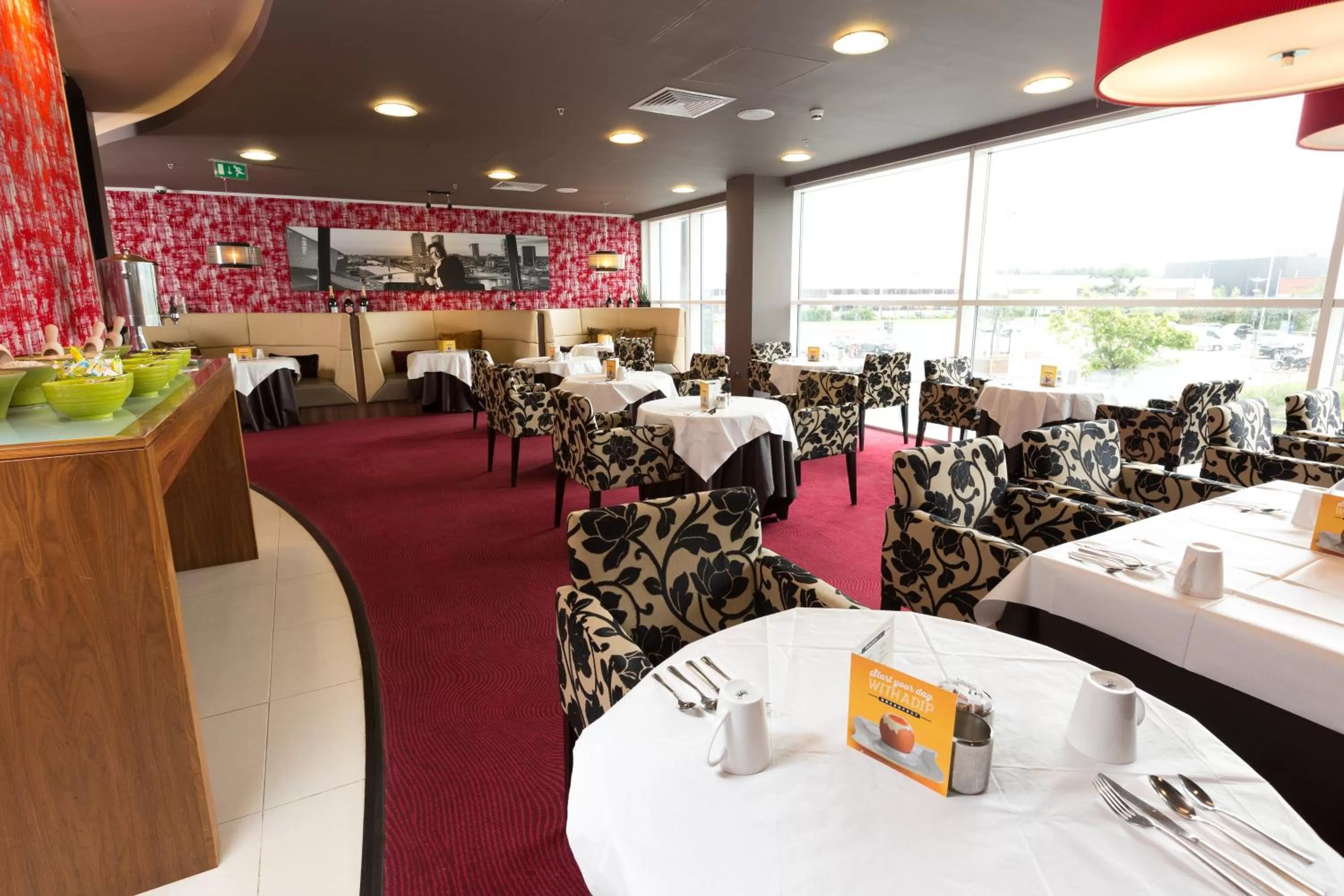 Breakfast in Holiday Inn Manchester-Mediacityuk by IHG