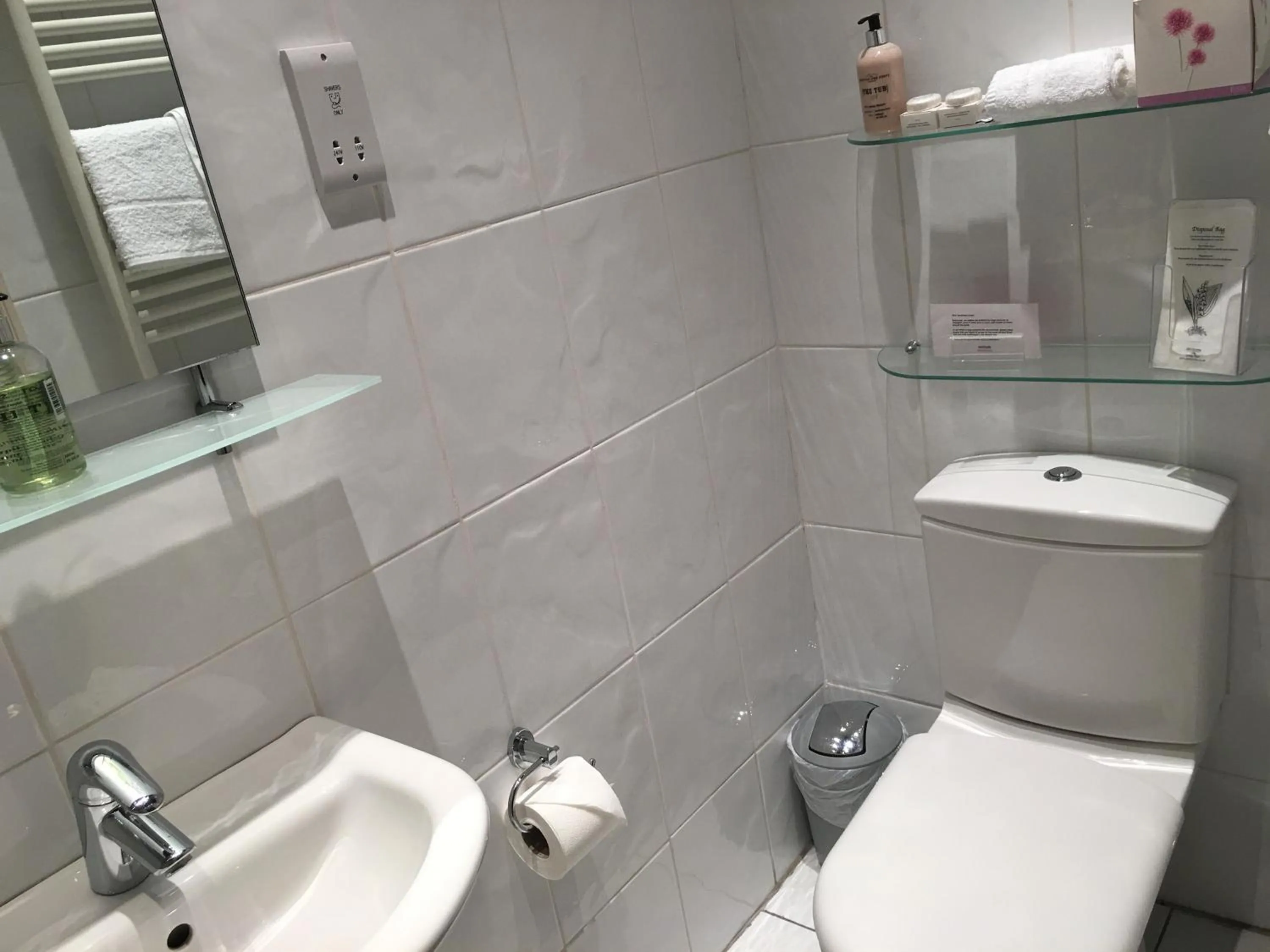 Bathroom in Southside Guest House