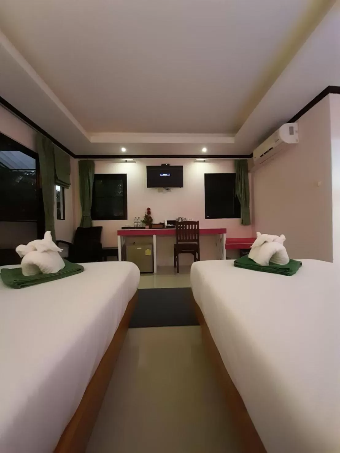 Bed in Khaolak Yama Resort - SHA Plus