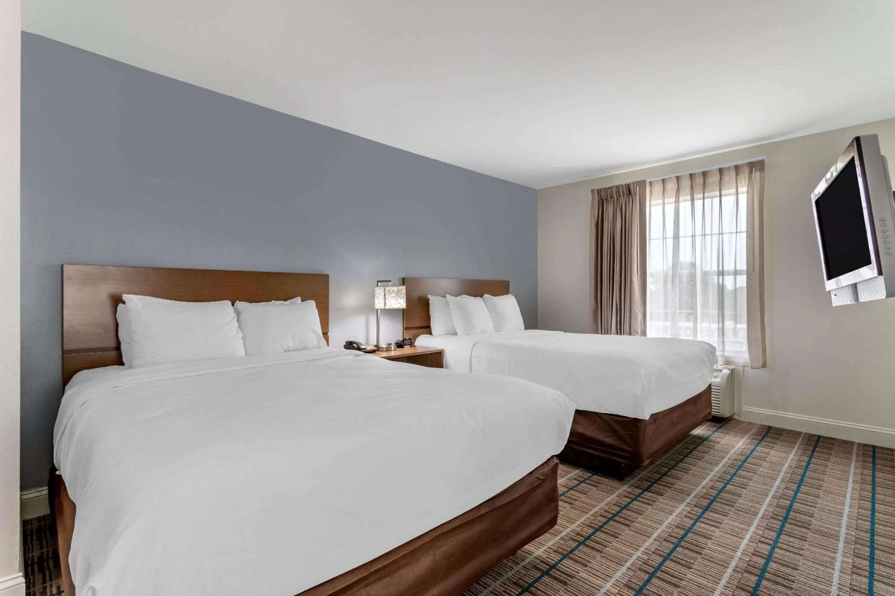 Photo of the whole room, Bed in MainStay Suites Port Arthur - Beaumont South