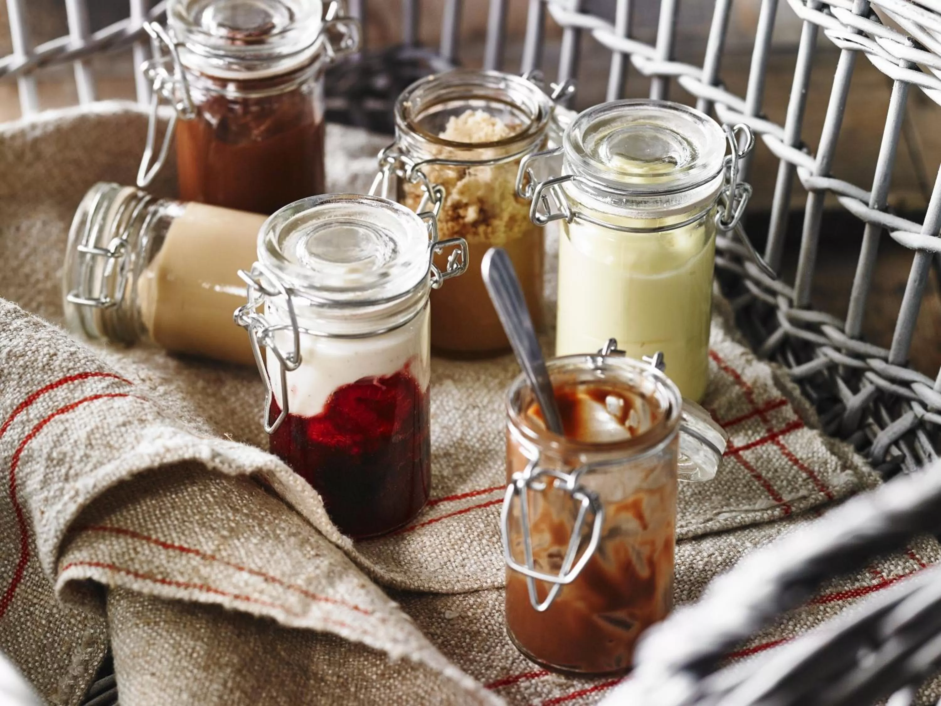 Restaurant/places to eat in Holiday Inn Hotel & Suites Calgary South - Conference Ctr by IHG