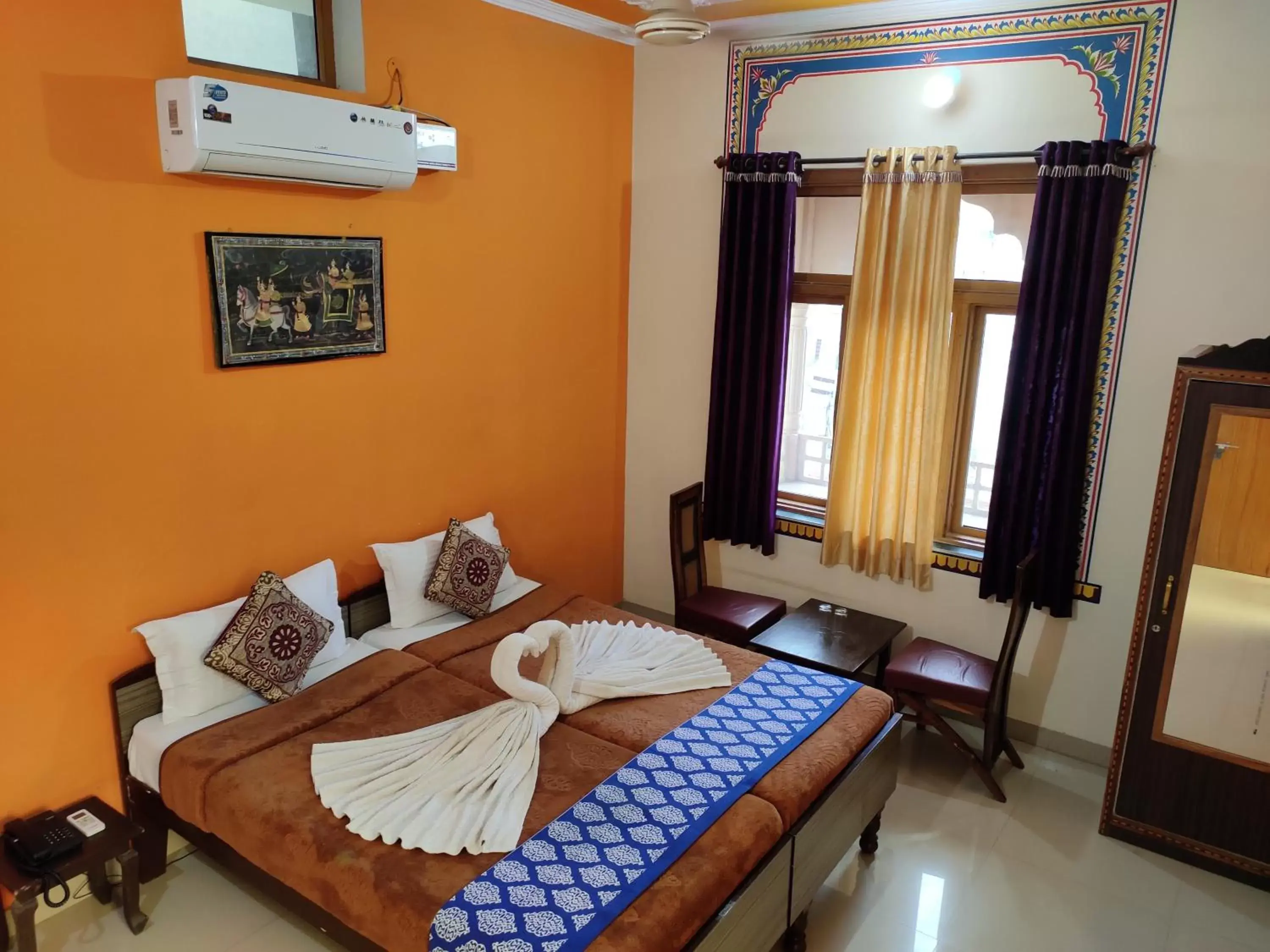 Deluxe Double Room - single occupancy in Hotel Tiger Haveli Deluxe Double Room - single occupancy in Hotel Tiger Haveli