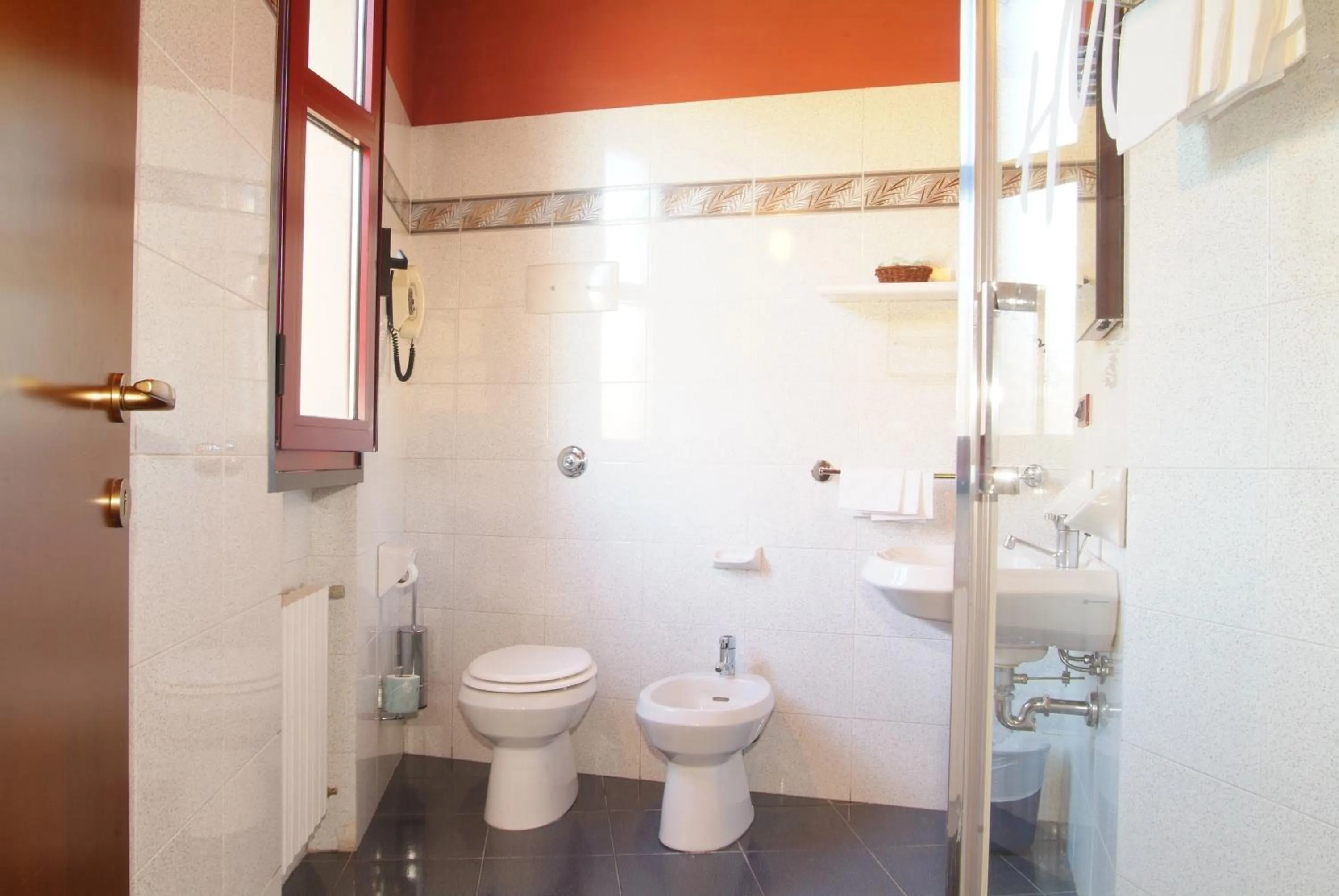 Bathroom in Hotel Maxim