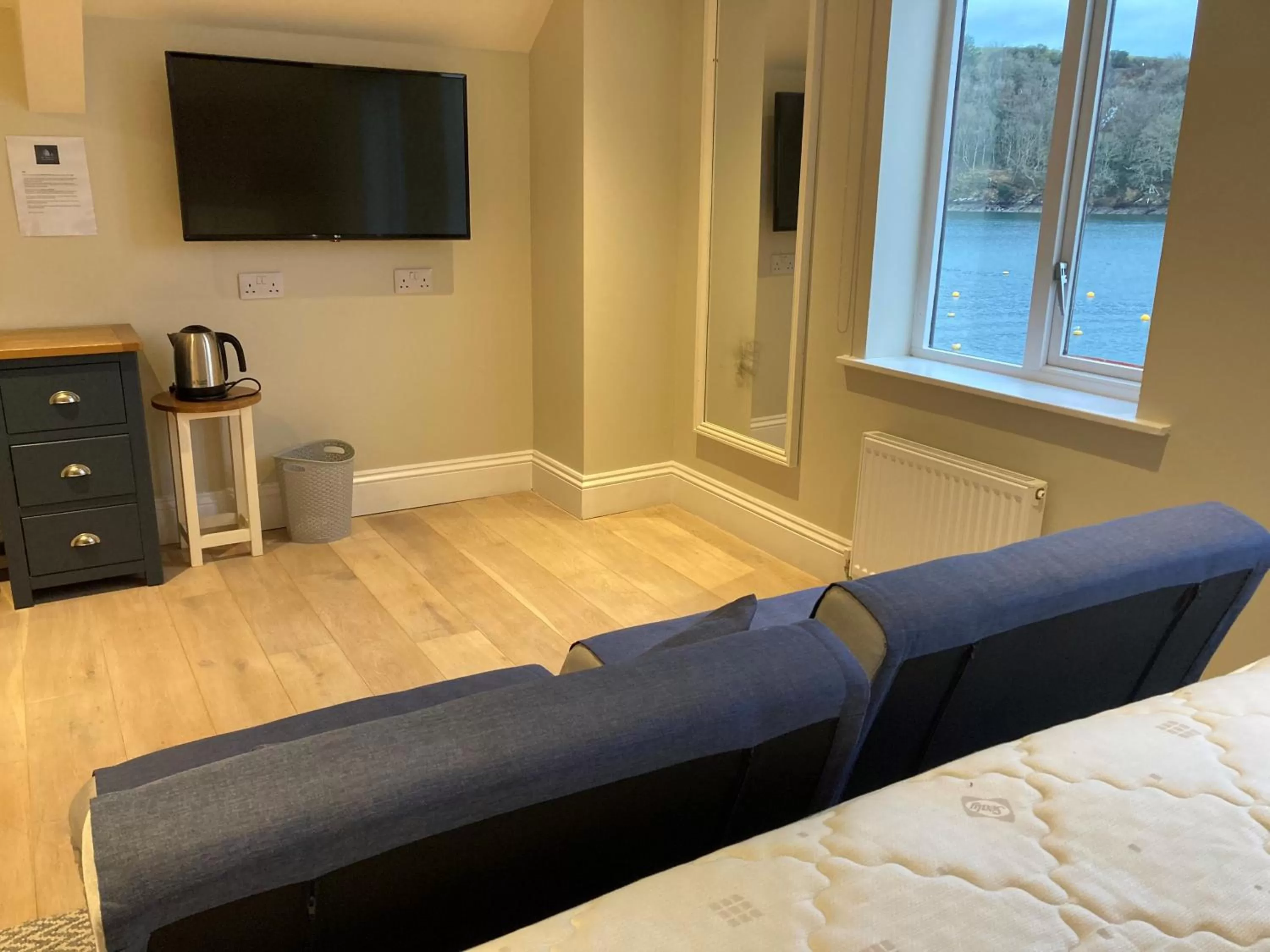 Seating area in The Galleon Inn