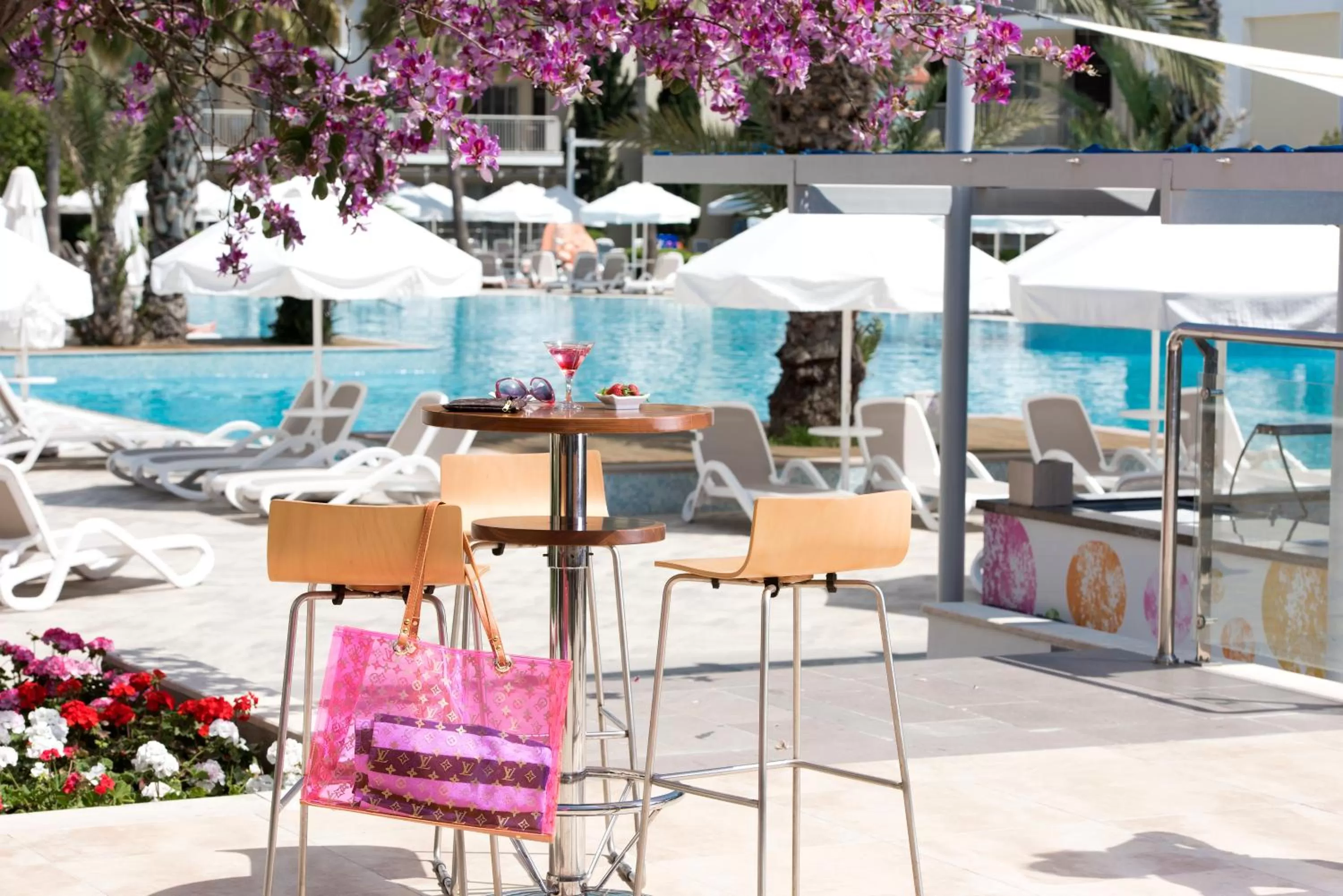 Swimming pool in Barut B Suites