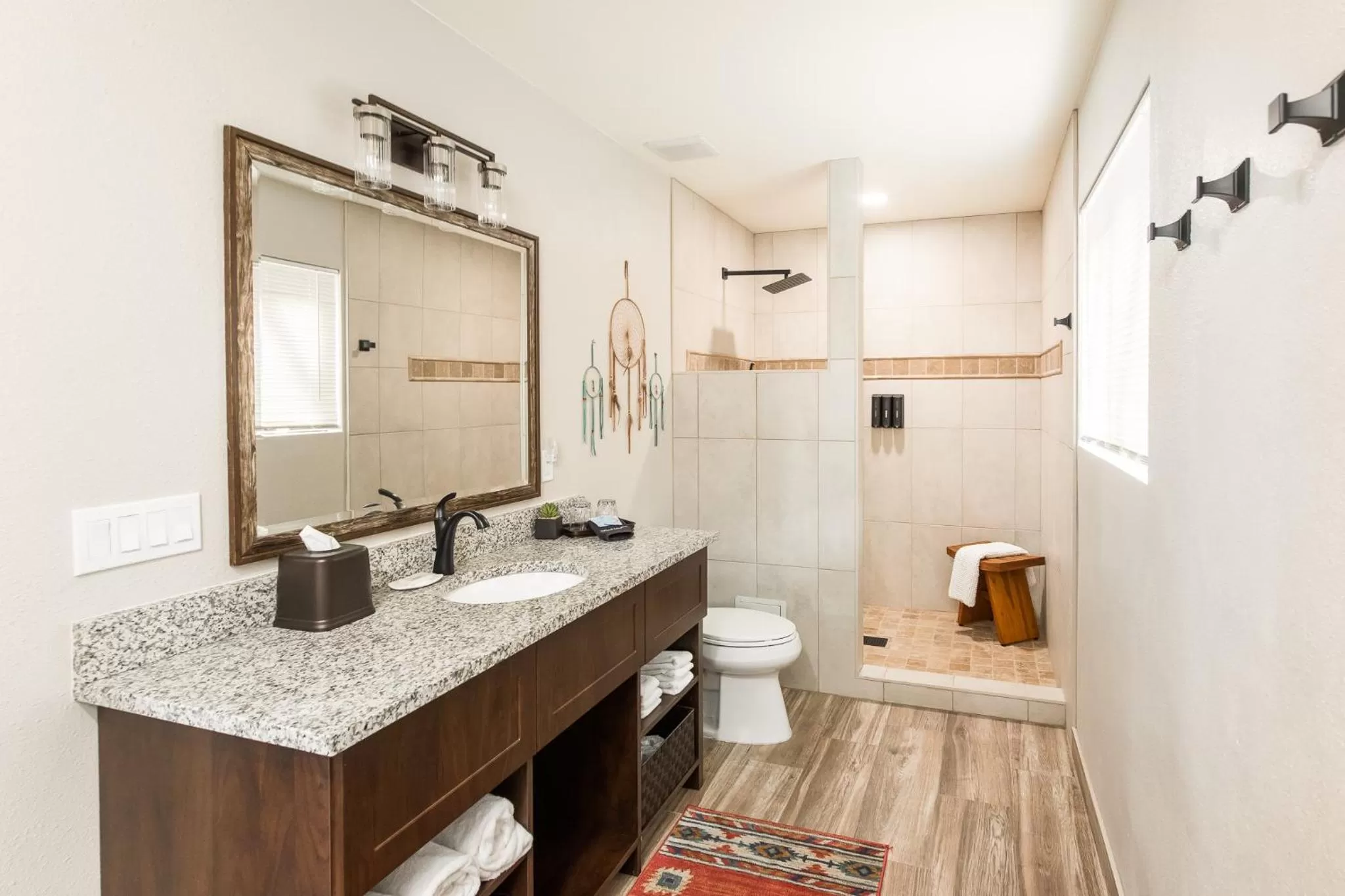 Bathroom in Whispering Creek Bed & Breakfast