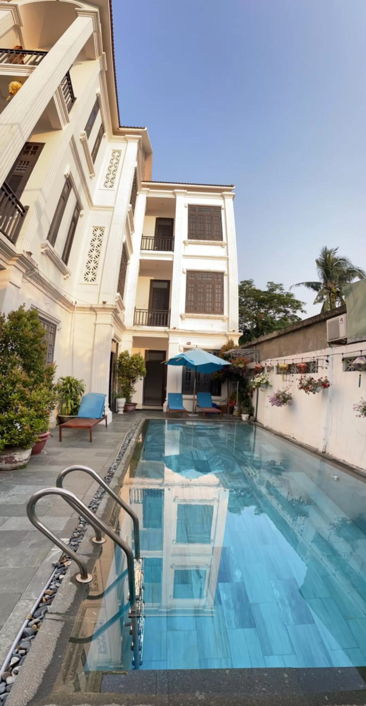 Property building in Ancient Terracotta Villa