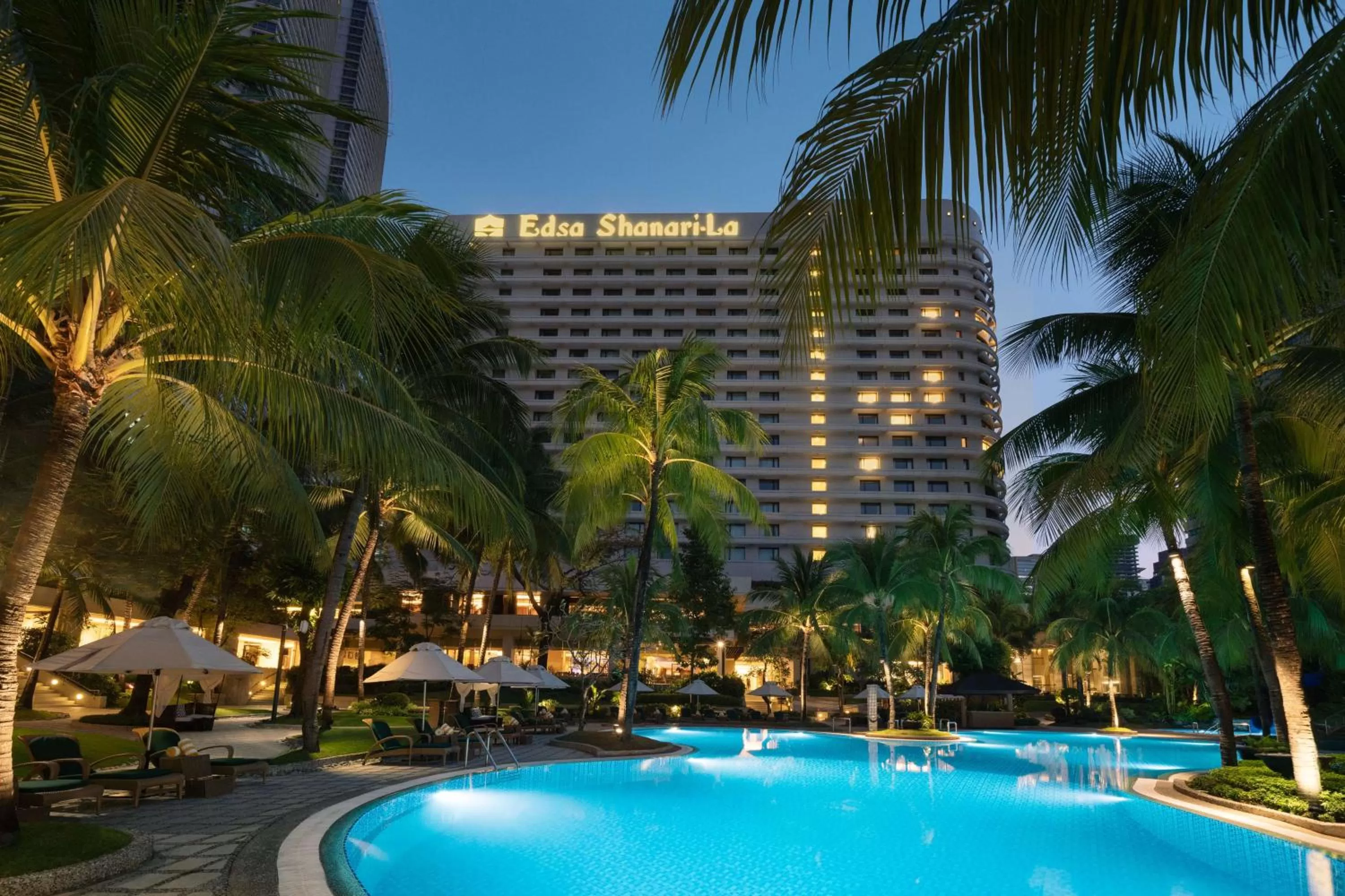 Property building in Edsa Shangri-La, Manila