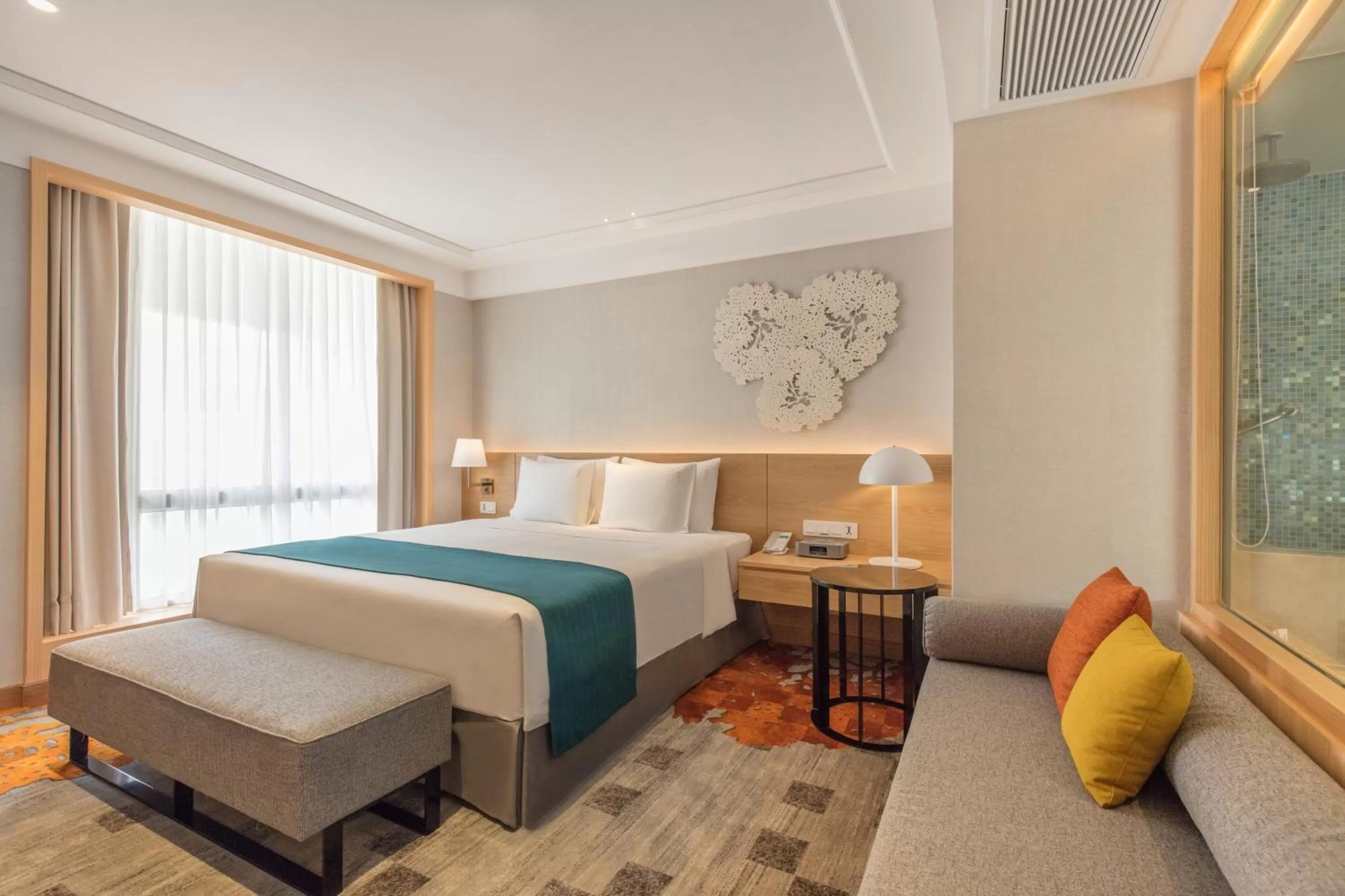 Bed in Holiday Inn Bangkok by IHG