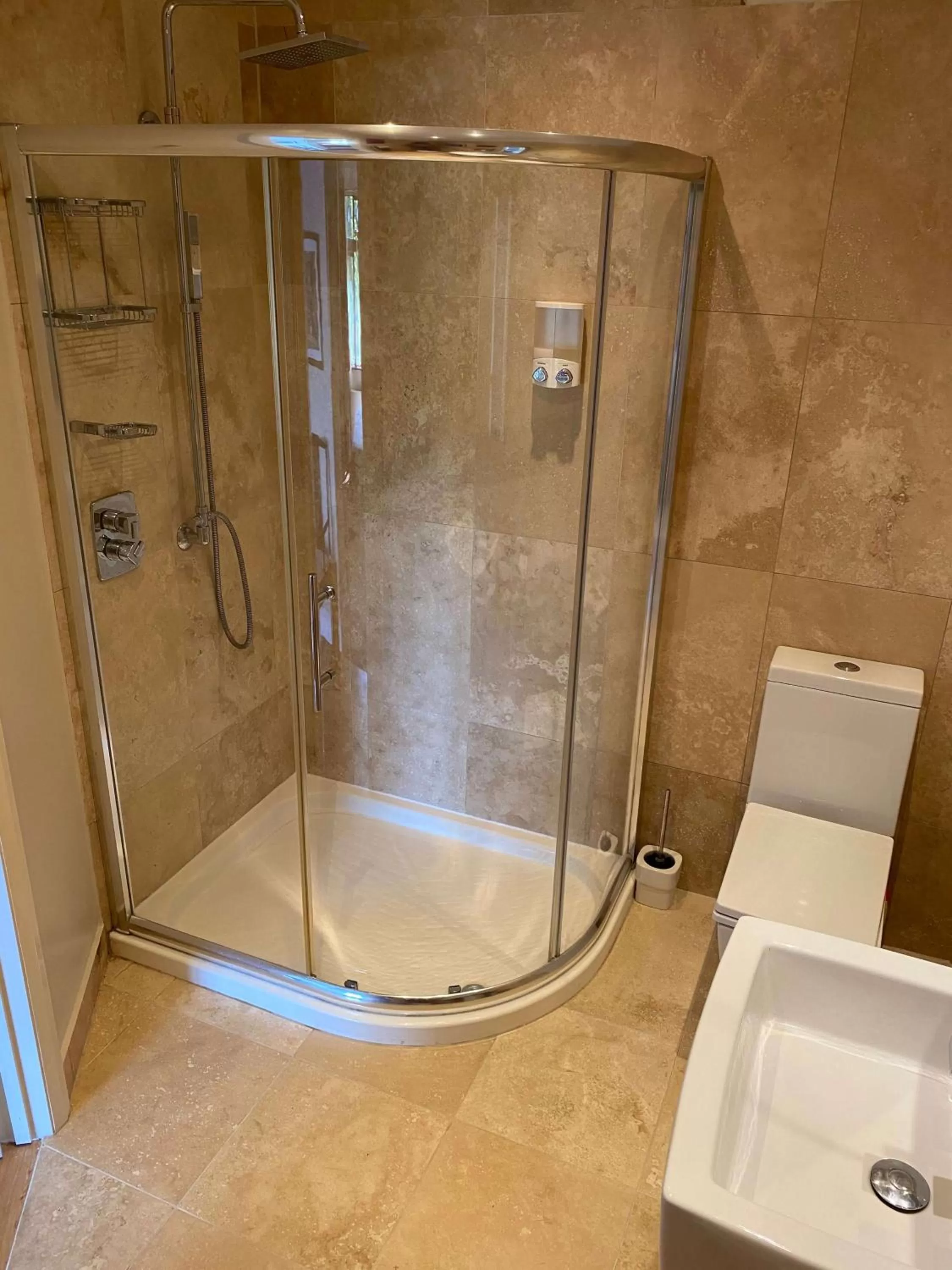 Bathroom in Orchard Side Bed and Breakfast