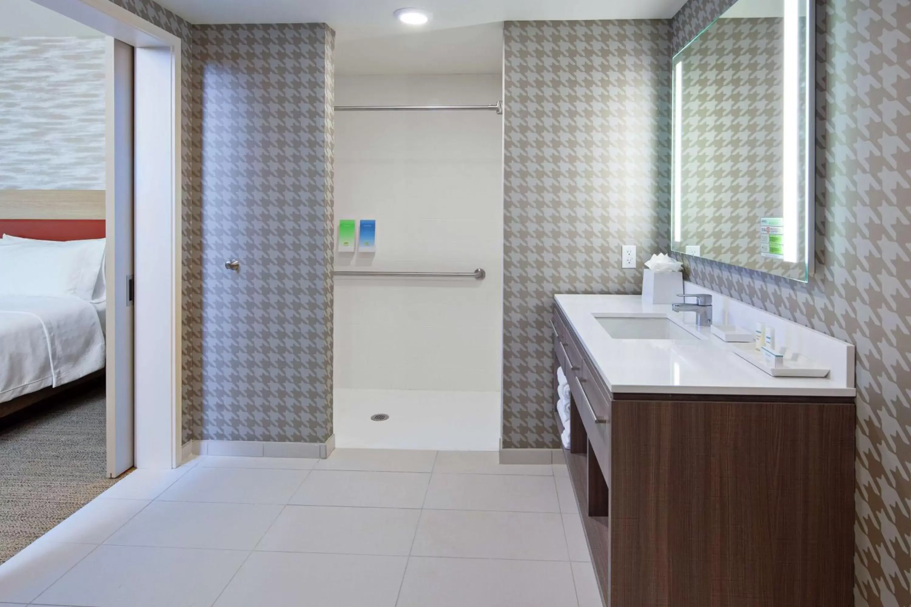 King Suite with Roll-In Shower - Mobility and Hearing Access/Non-Smoking in Home2 Suites By Hilton Alameda Oakland Airport King Suite with Roll-In Shower - Mobility and Hearing Access/Non-Smoking in Home2 Suites By Hilton Alameda Oakland Airport