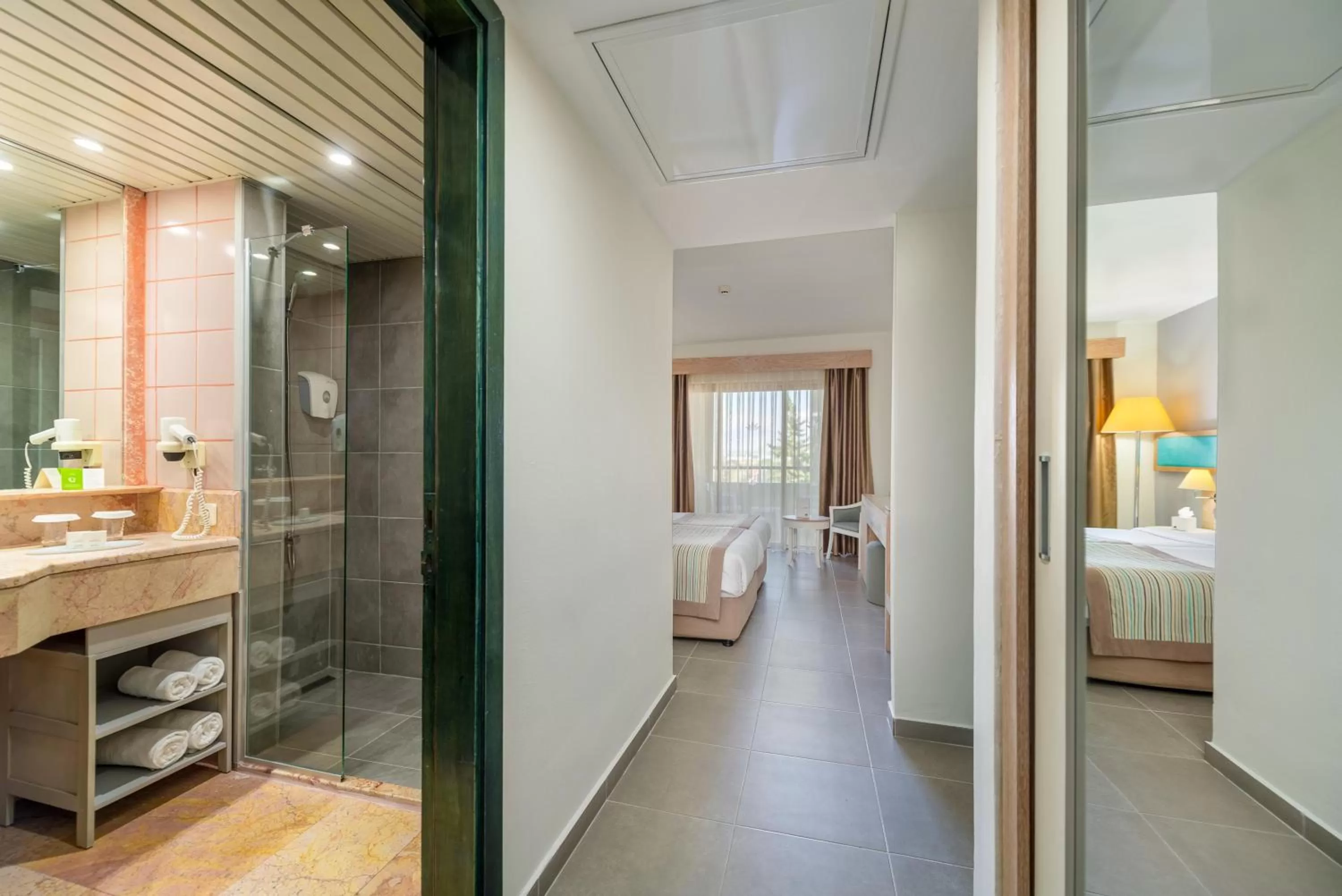 Bathroom in Asteria Collection Side