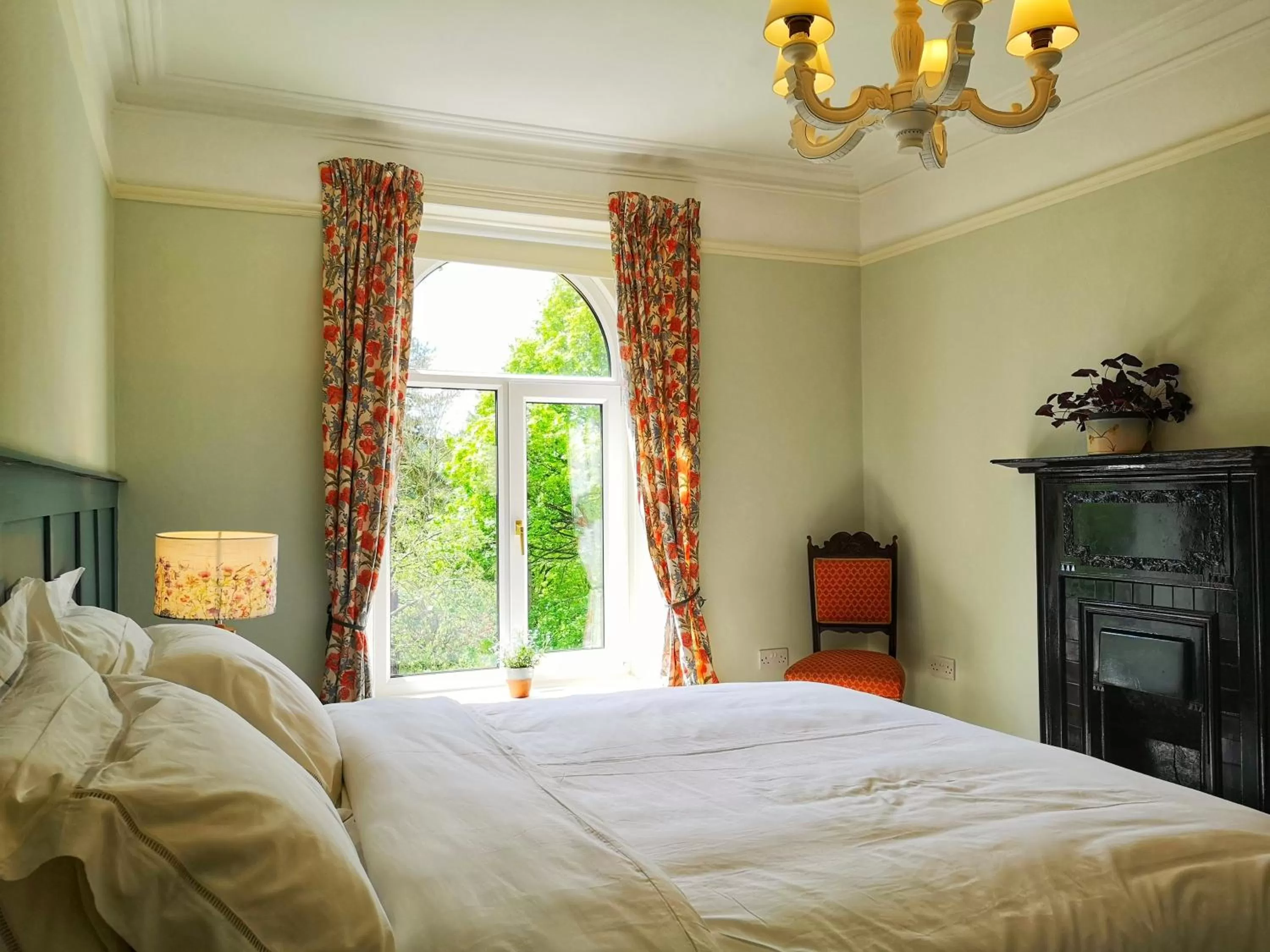 Bed in Kell House Bed & Breakfast