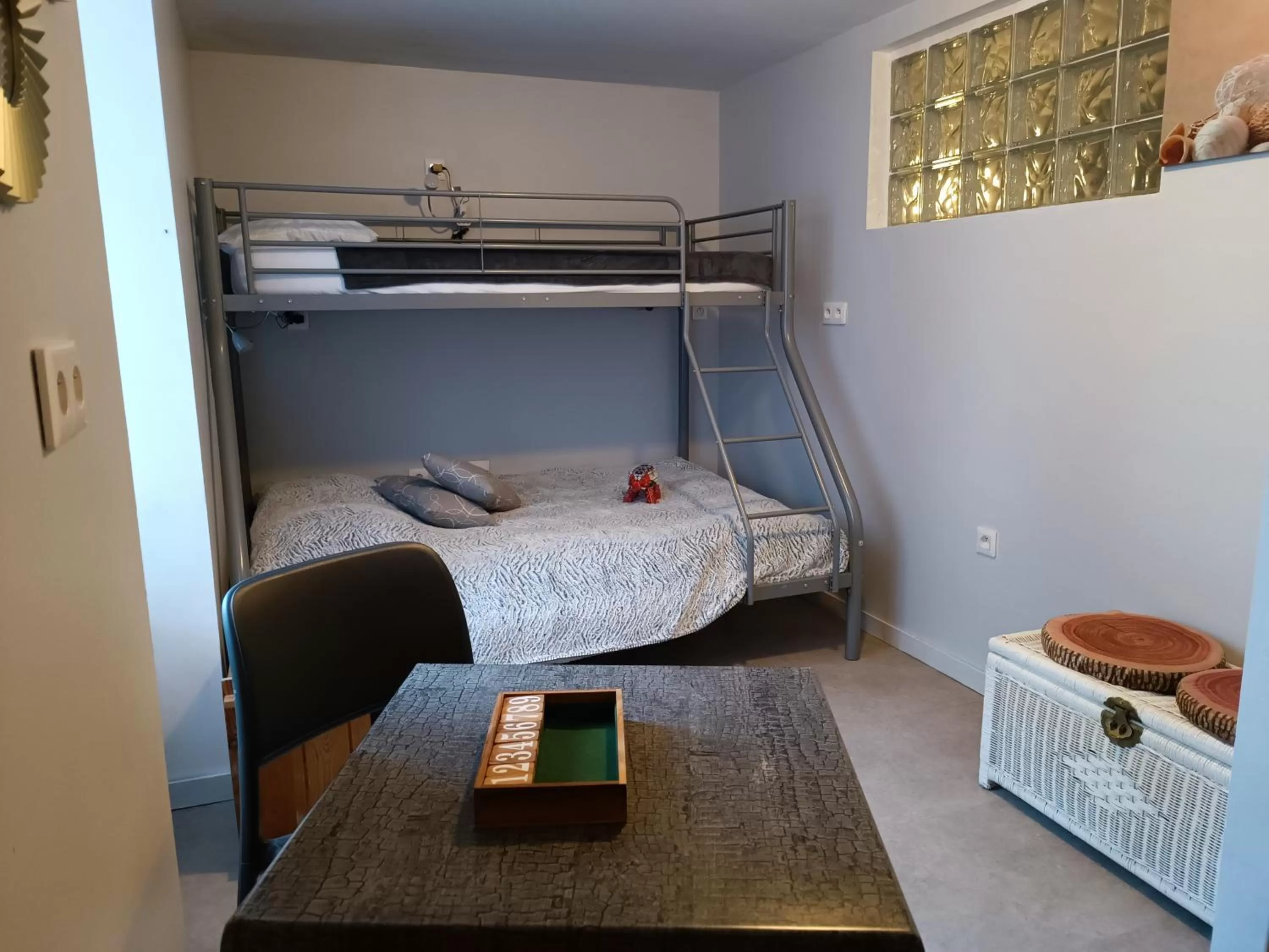 Bed in Le Bouddha Besse