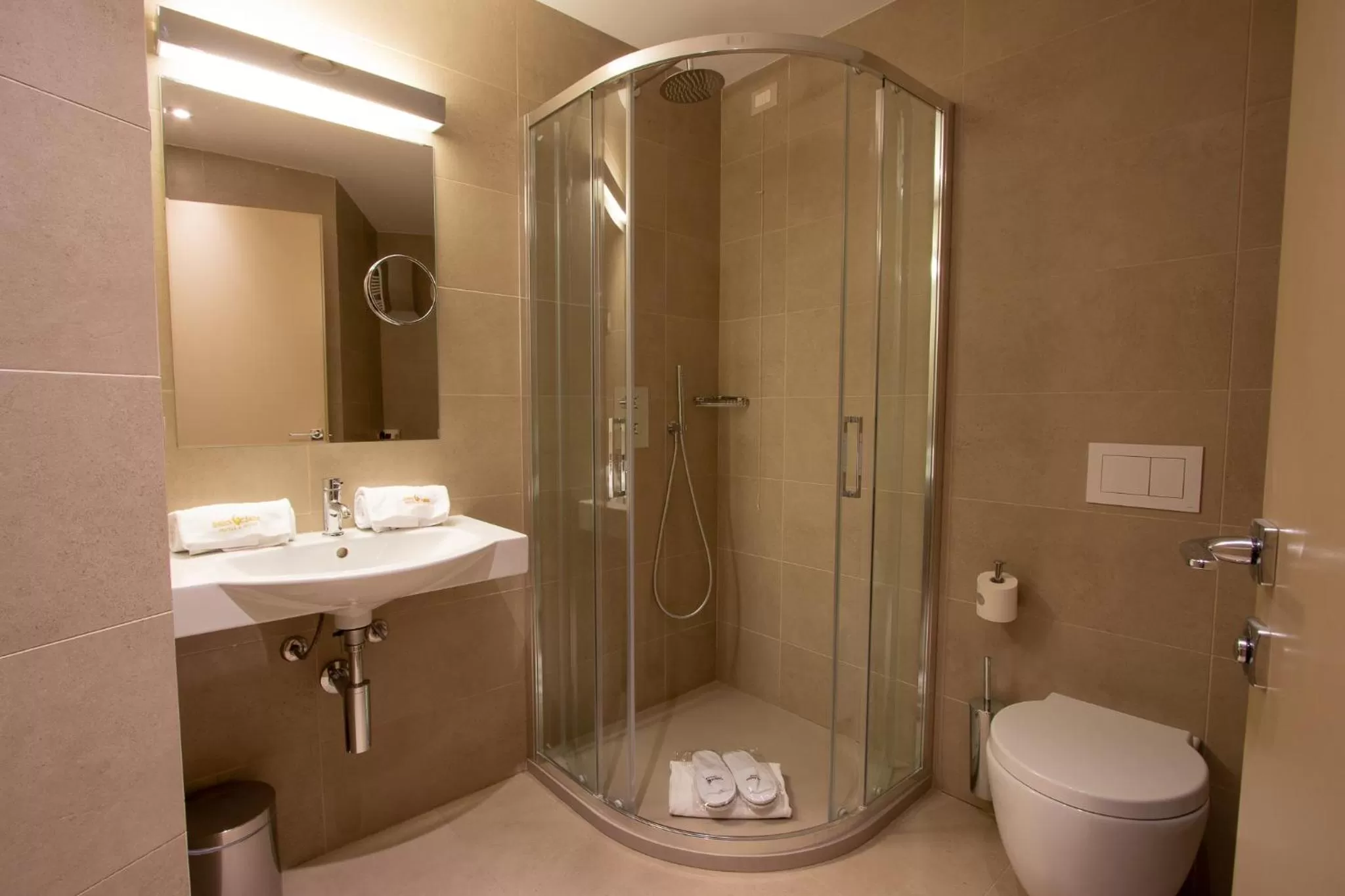 Bathroom in Lifestyle Room Binario Zero