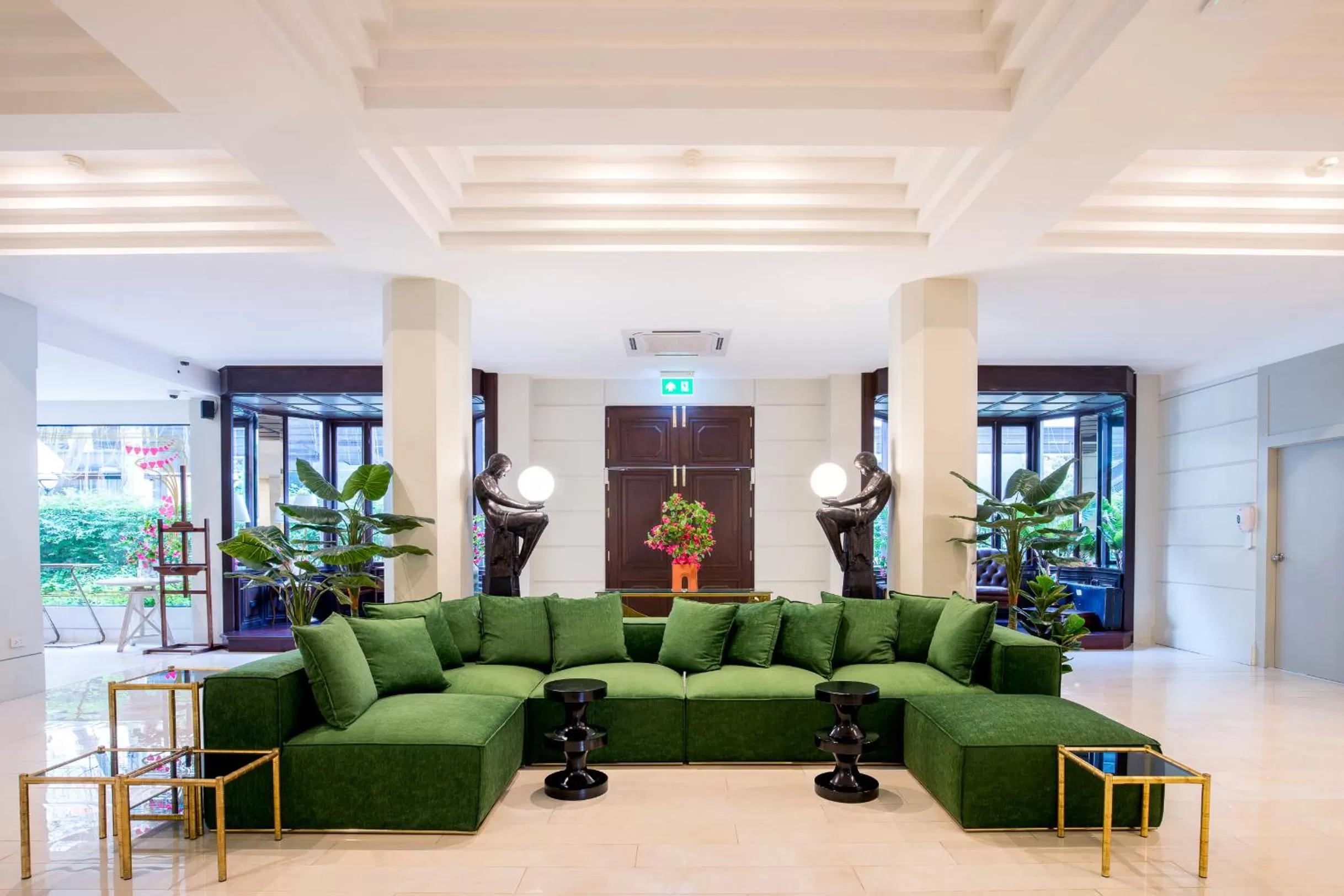 Lobby or reception in Hotel Thomas Bangkok
