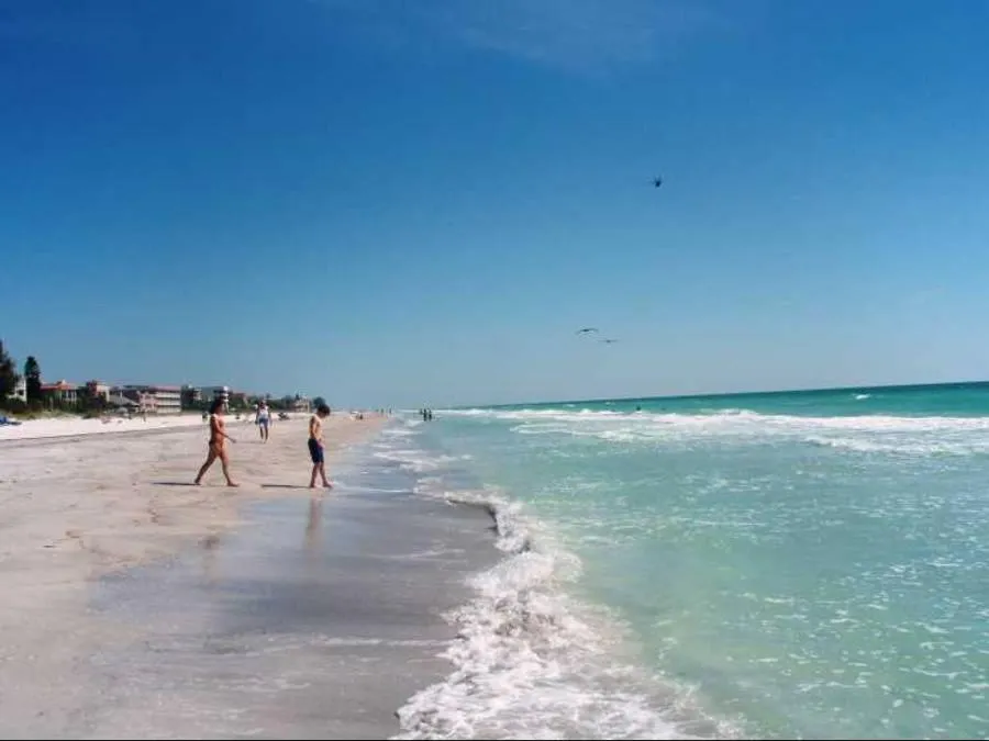 Express Inn & Suites - 5 Miles from St Petersburg Clearwater Airport