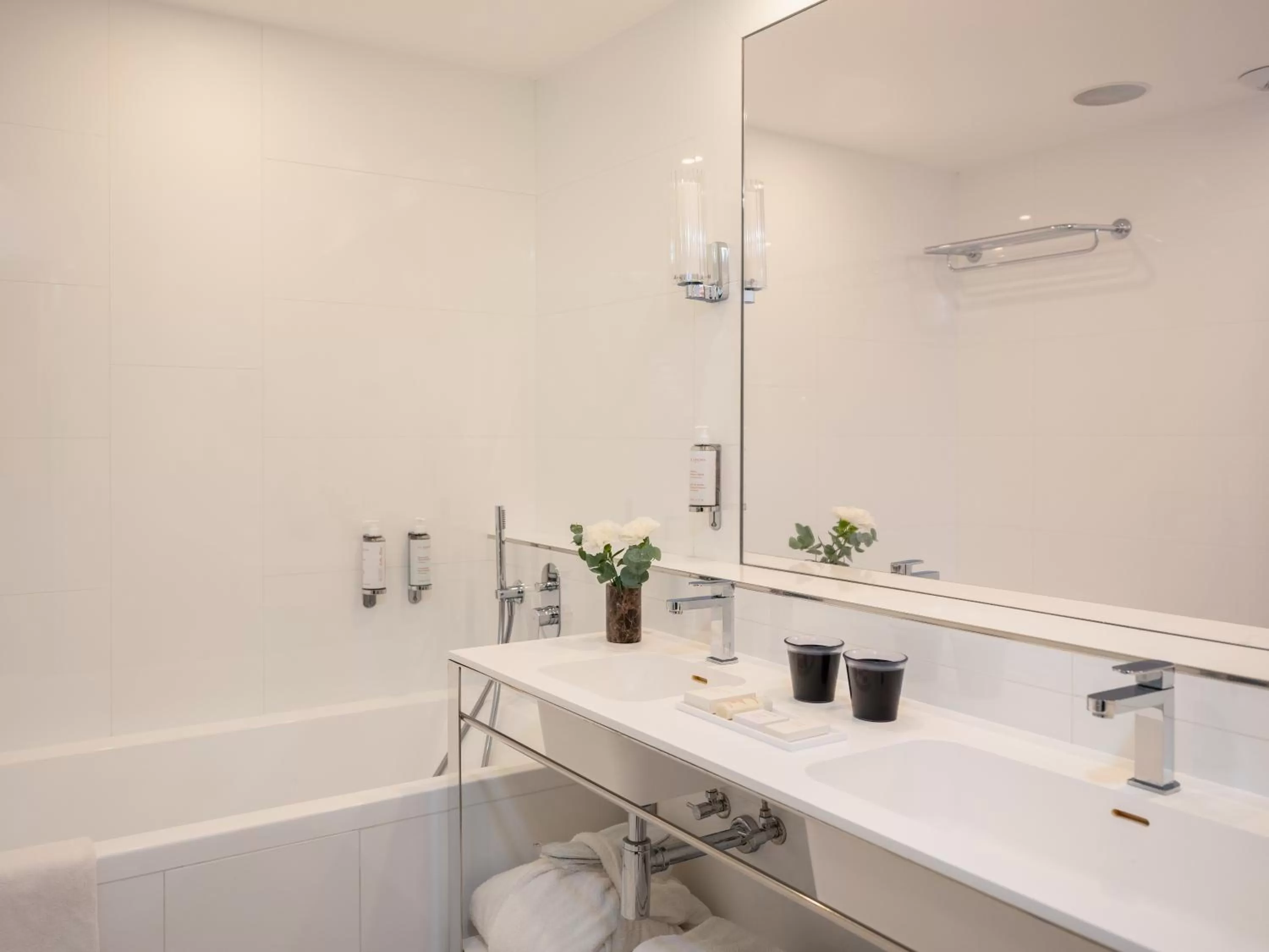 Bathroom in Le Rayz Vendome