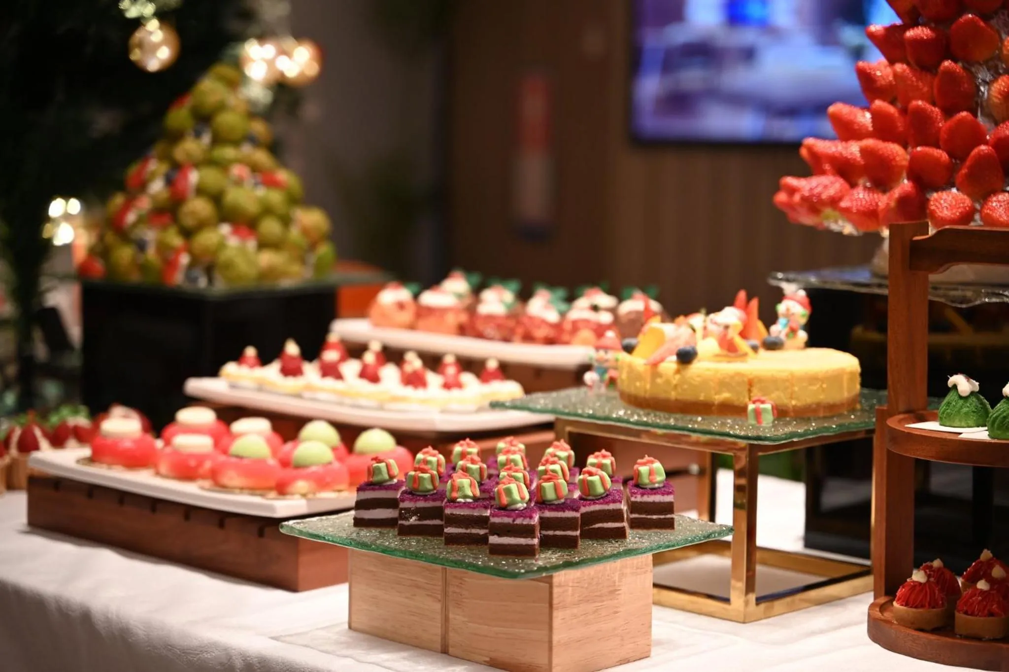 Restaurant/places to eat in EVEN Hotels Shenzhen Guangming Cloud Park by IHG