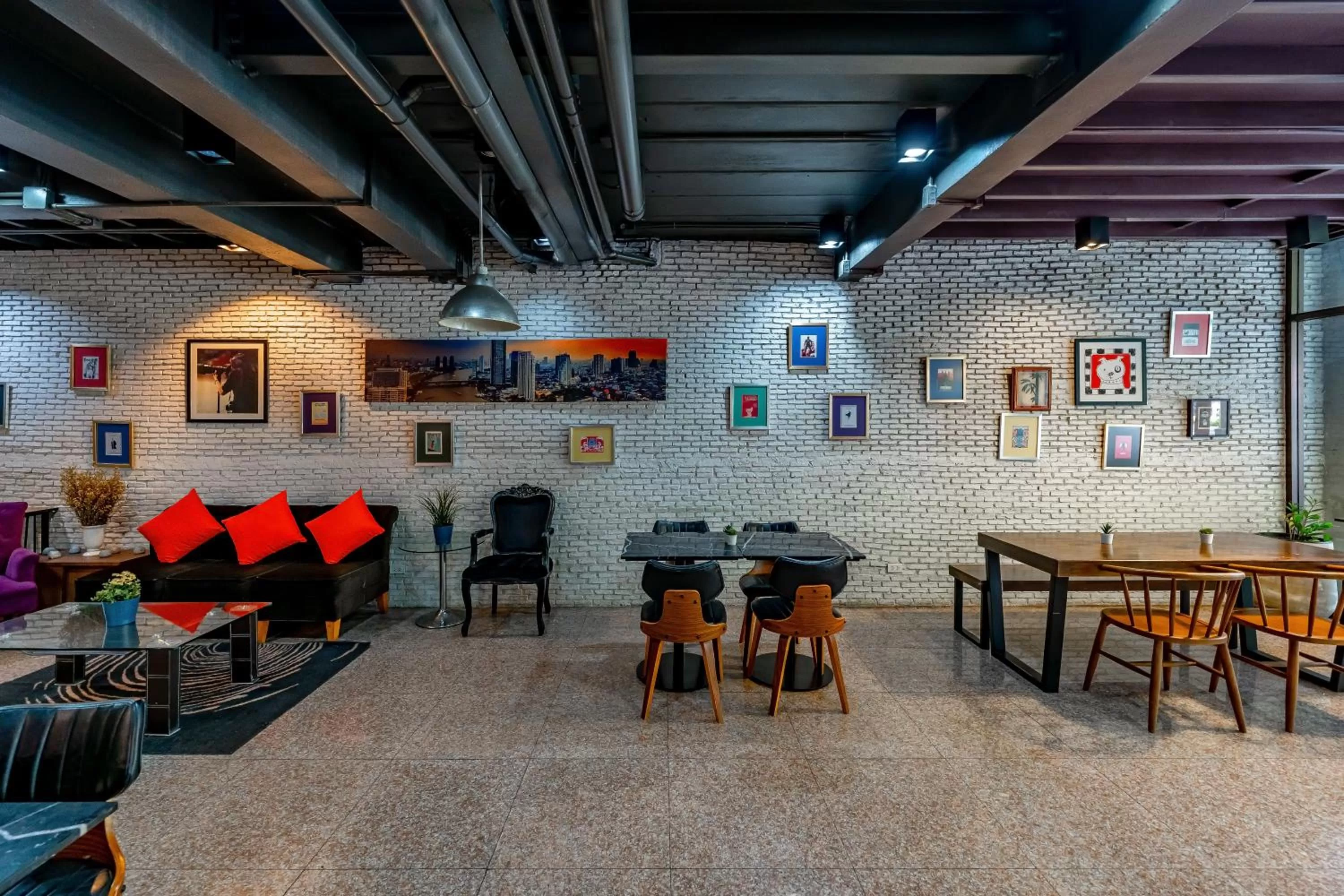 7 Days Premium Hotel at Icon Siam Station - No Parking