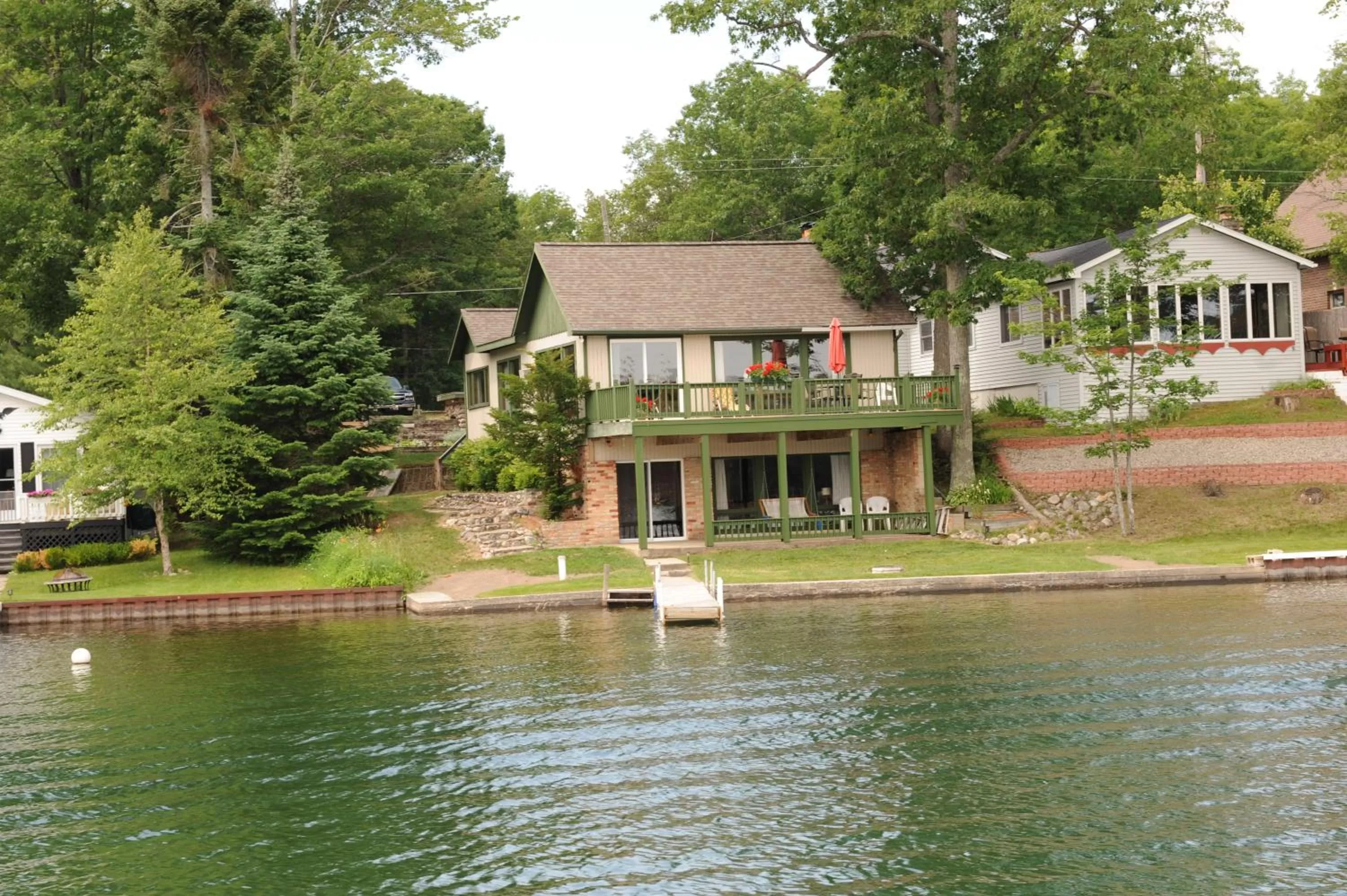 Property building in Clear Lake Resort
