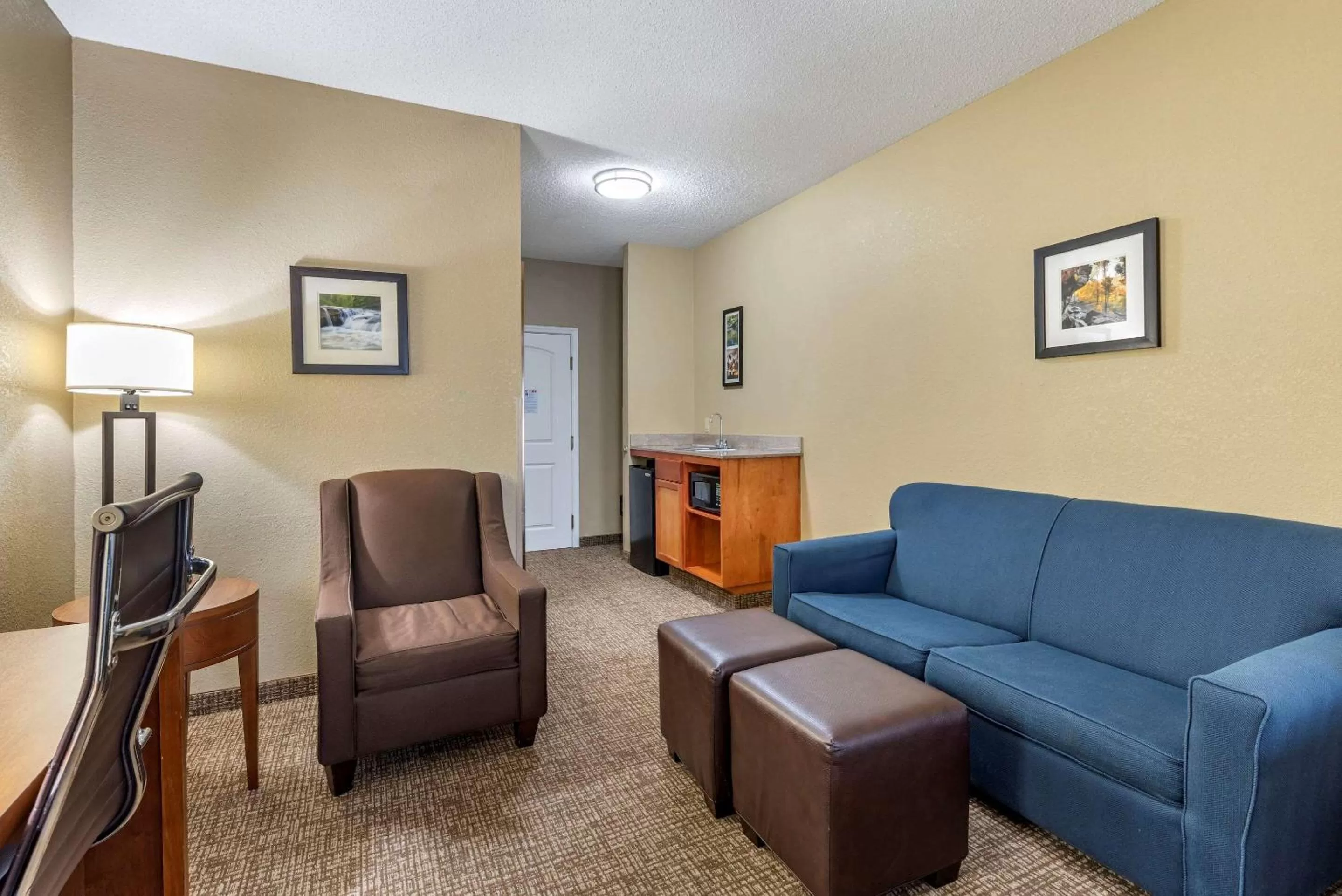 Photo of the whole room in Comfort Inn & Suites El Dorado