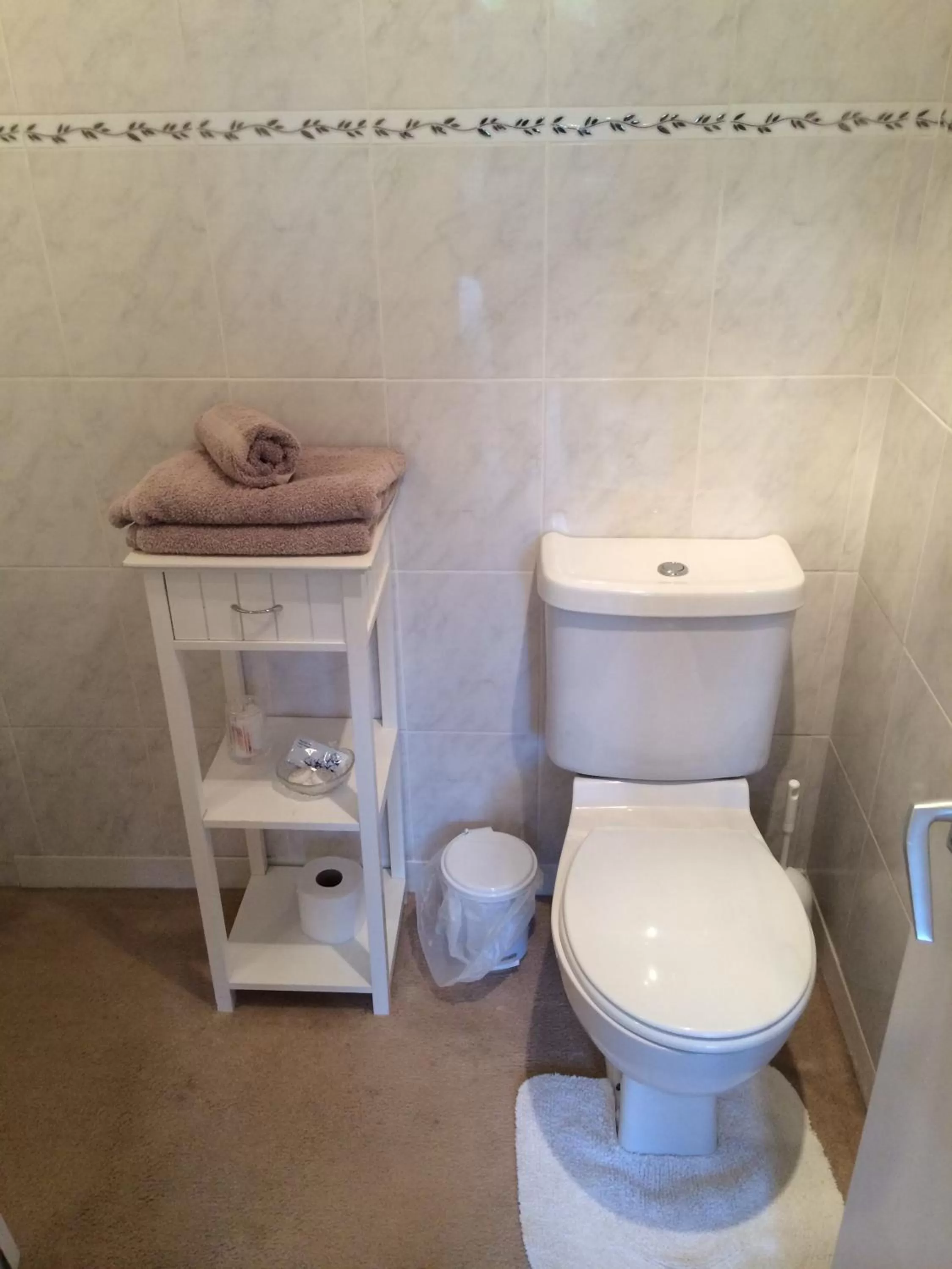 Bathroom in Don Muir Guesthouse