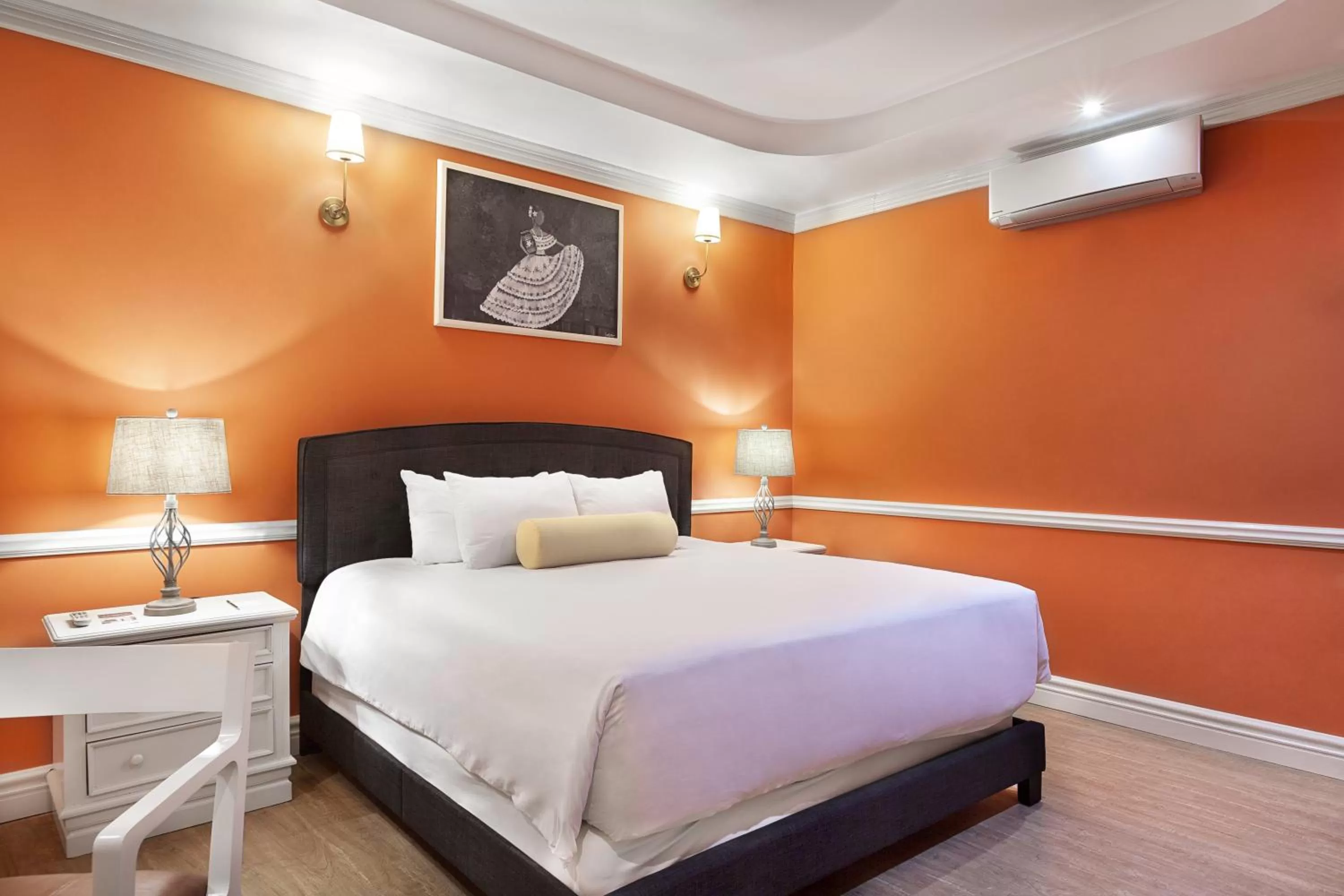 Photo of the whole room, Bed in Hotel la Perla Leon