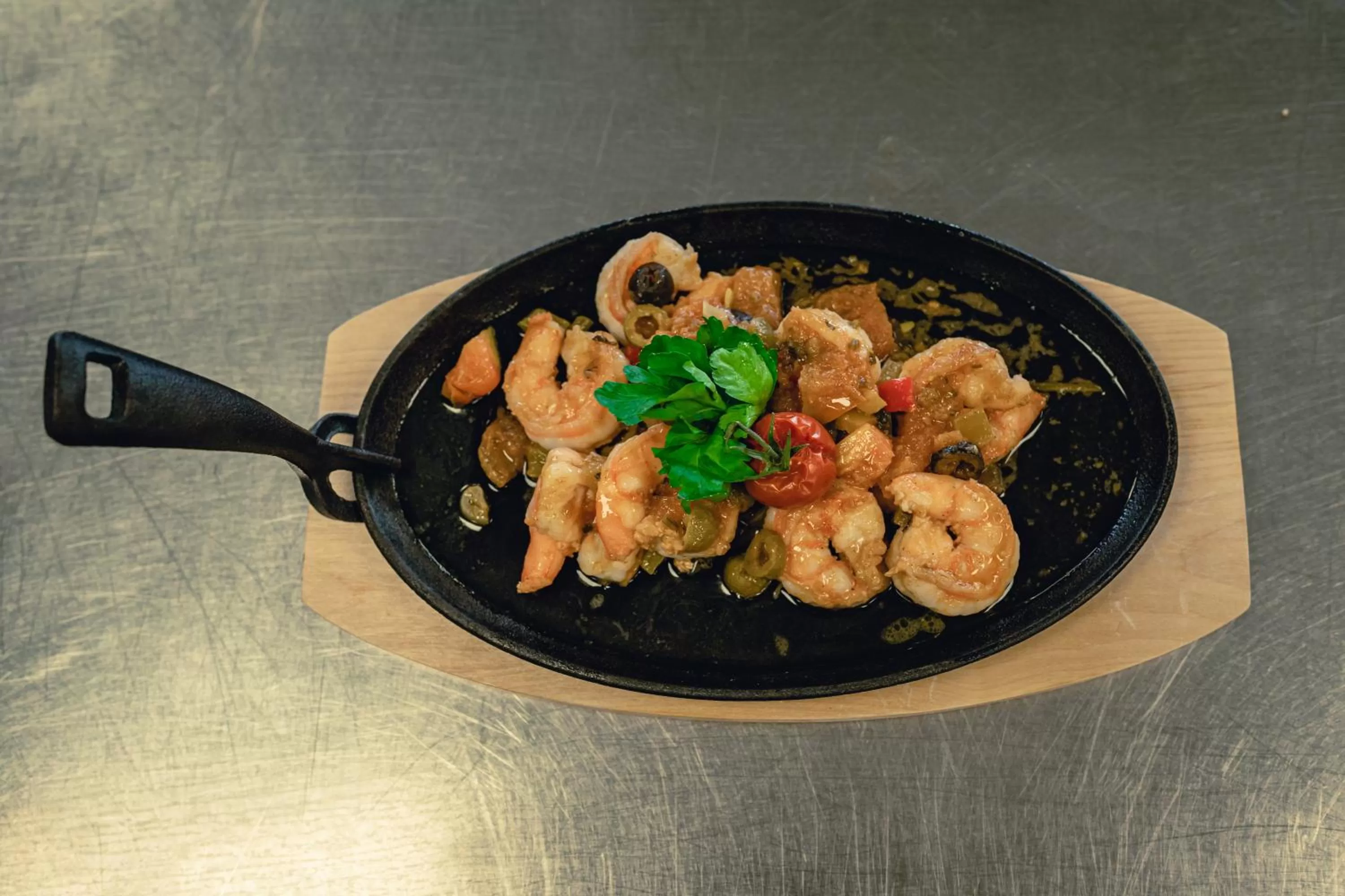 Restaurant/places to eat in voco Dusseldorf Seestern by IHG